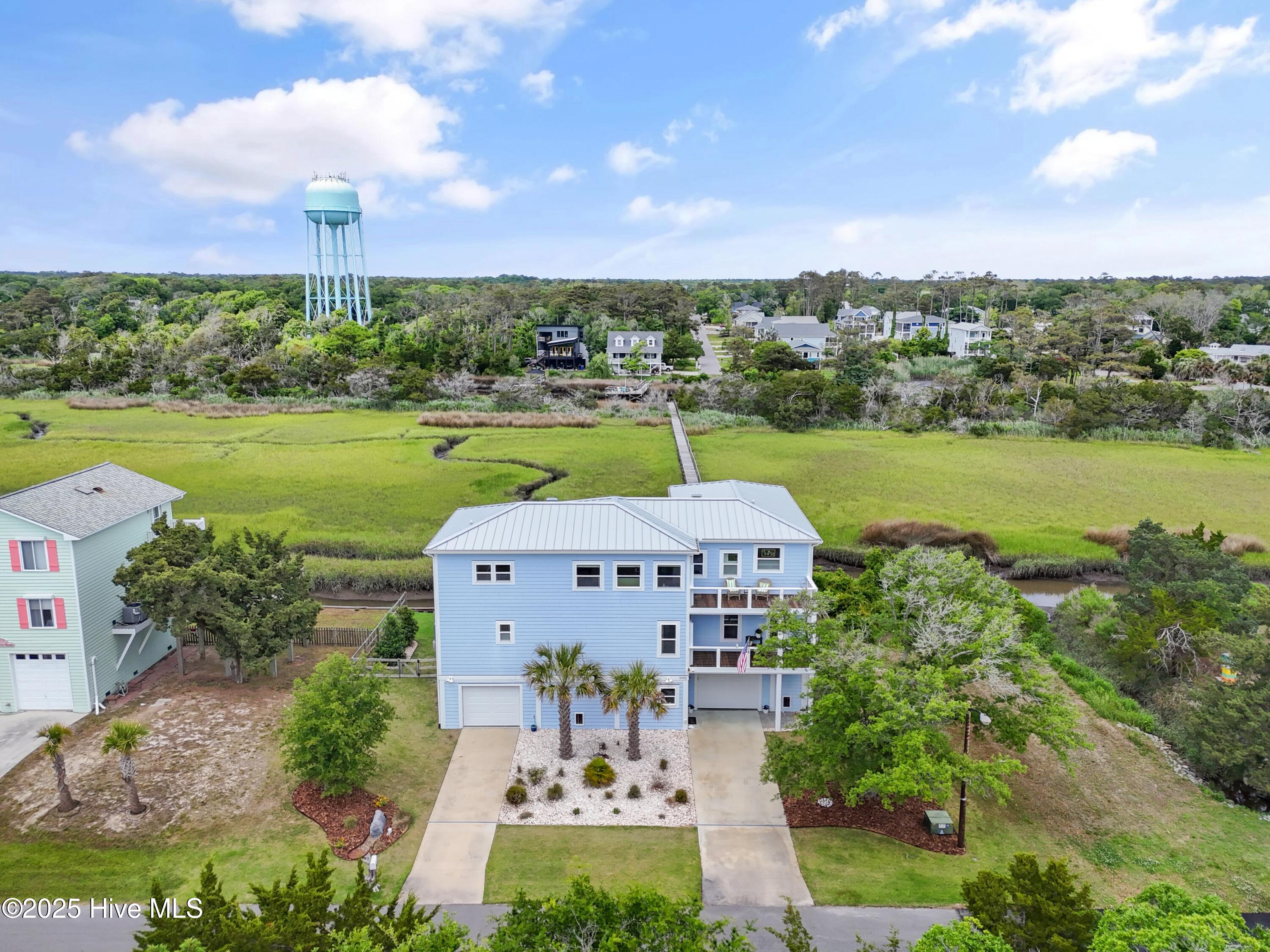 2922 E Pelican Drive