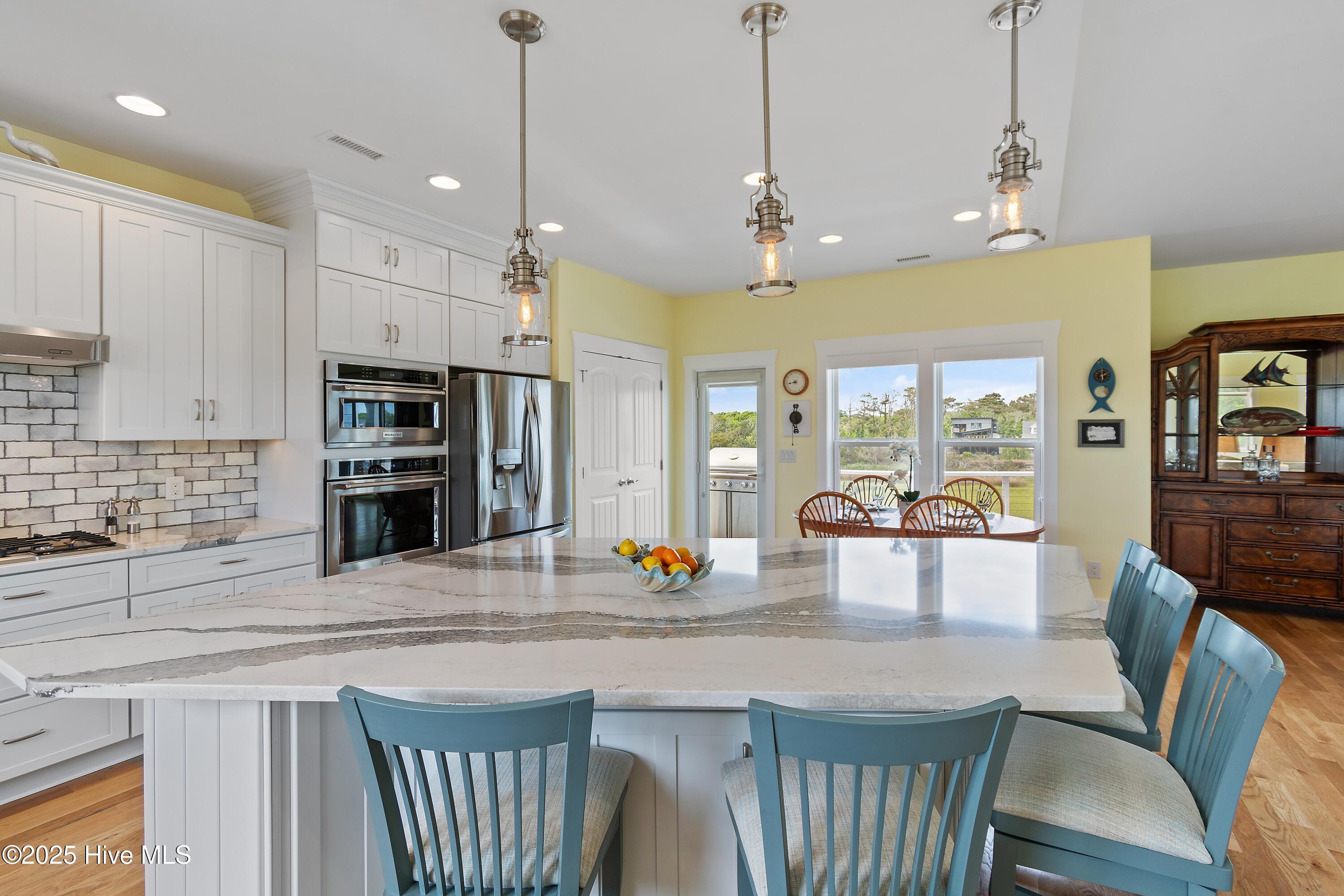 2922 E Pelican Drive