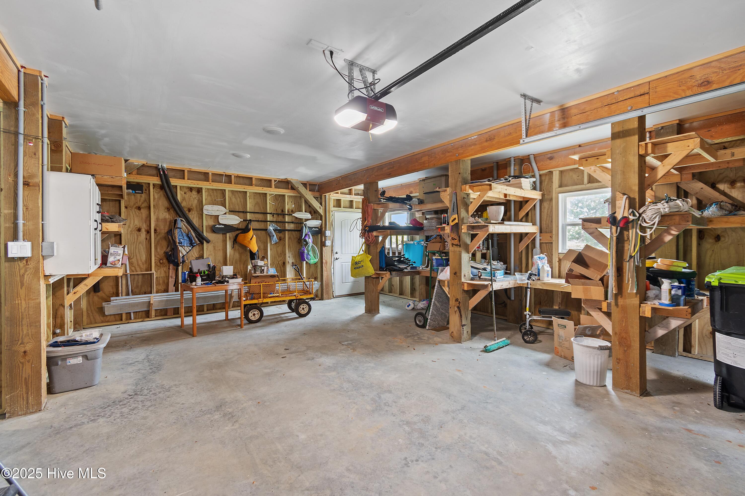 2922 E Pelican Drive