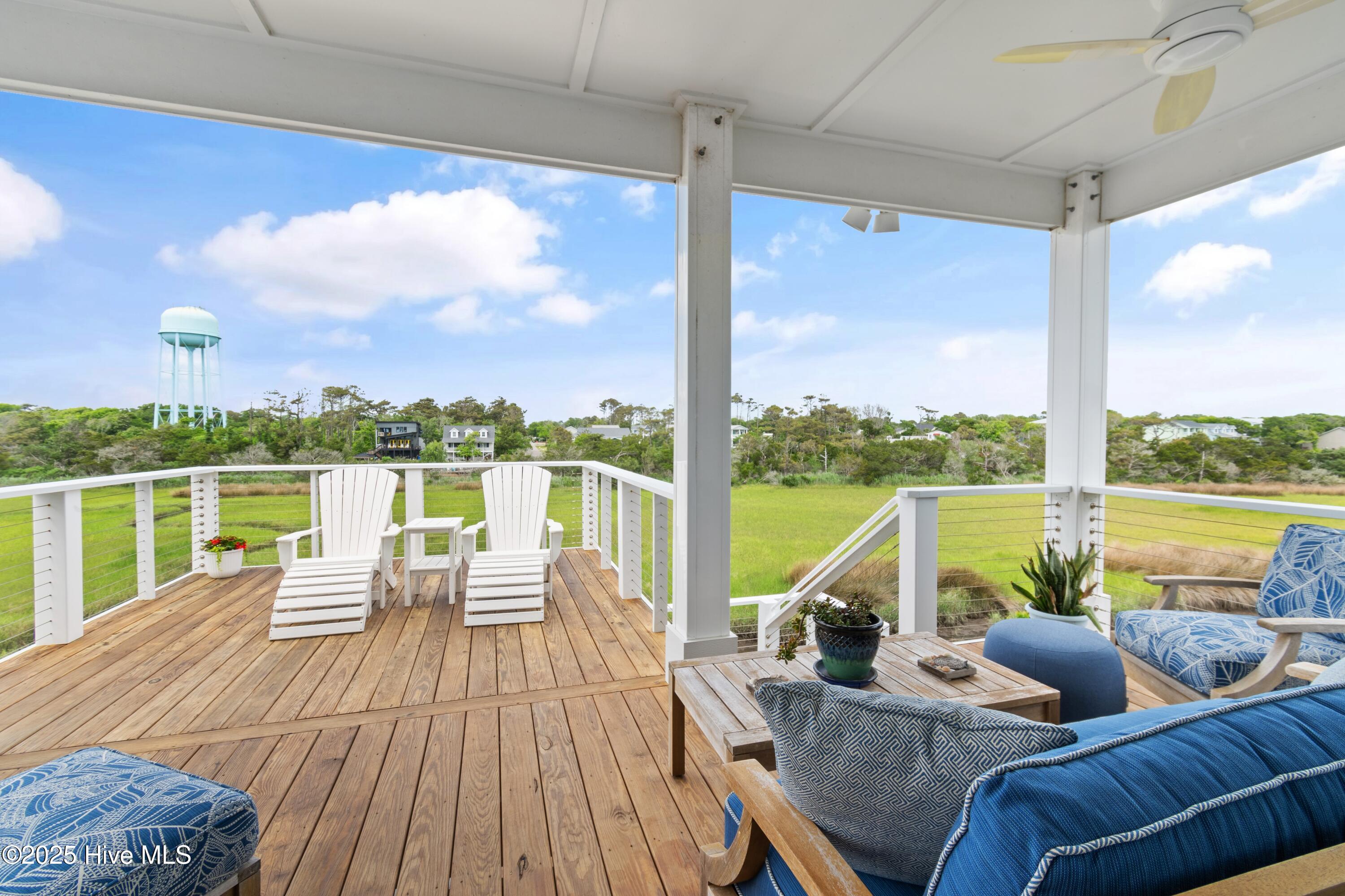 2922 E Pelican Drive