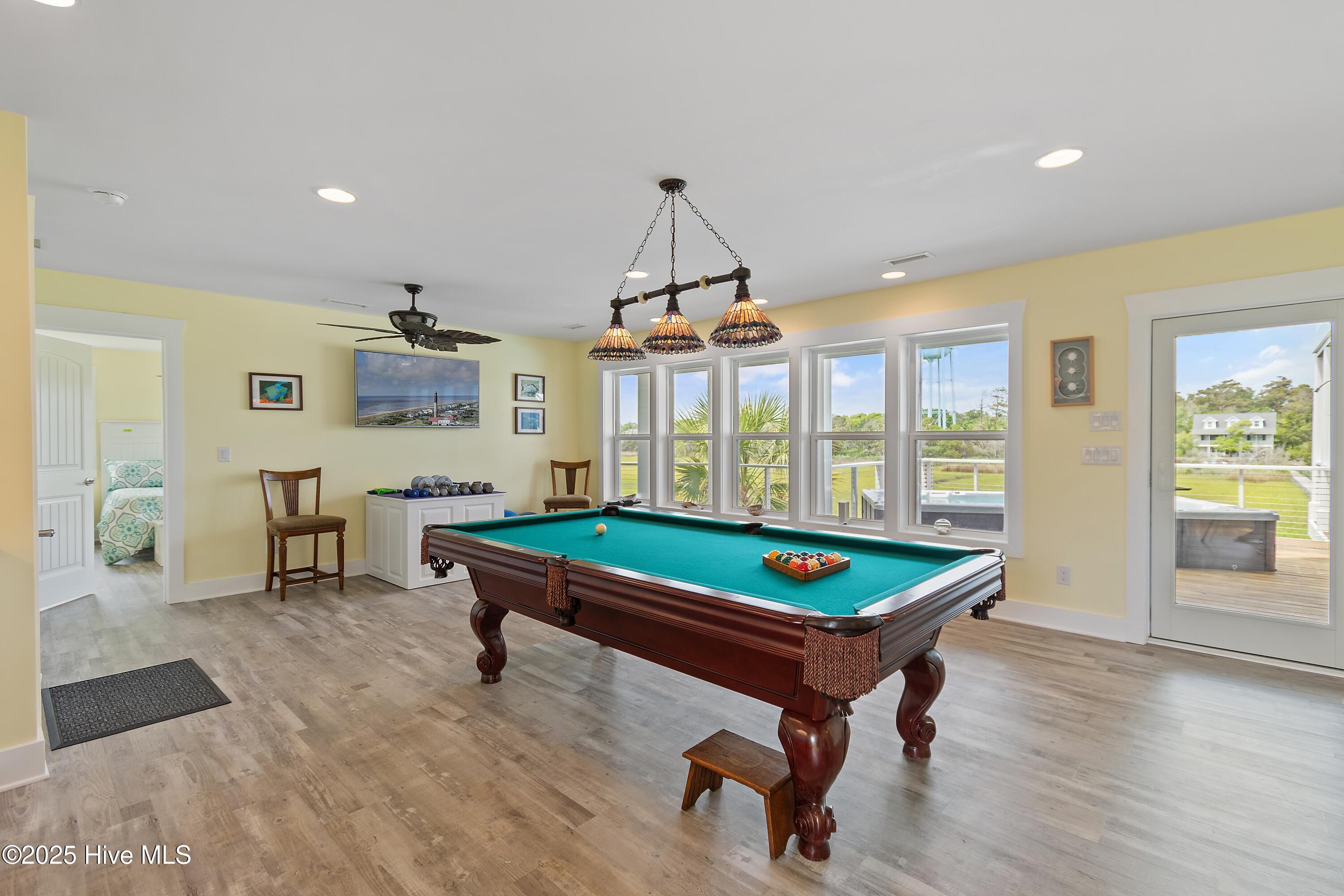 2922 E Pelican Drive