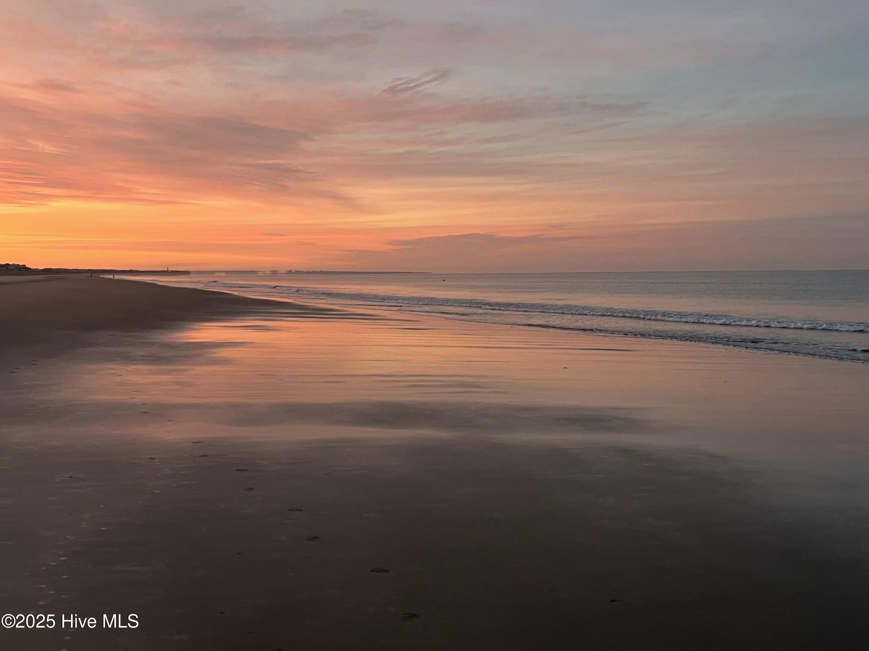 2922 E Pelican Drive