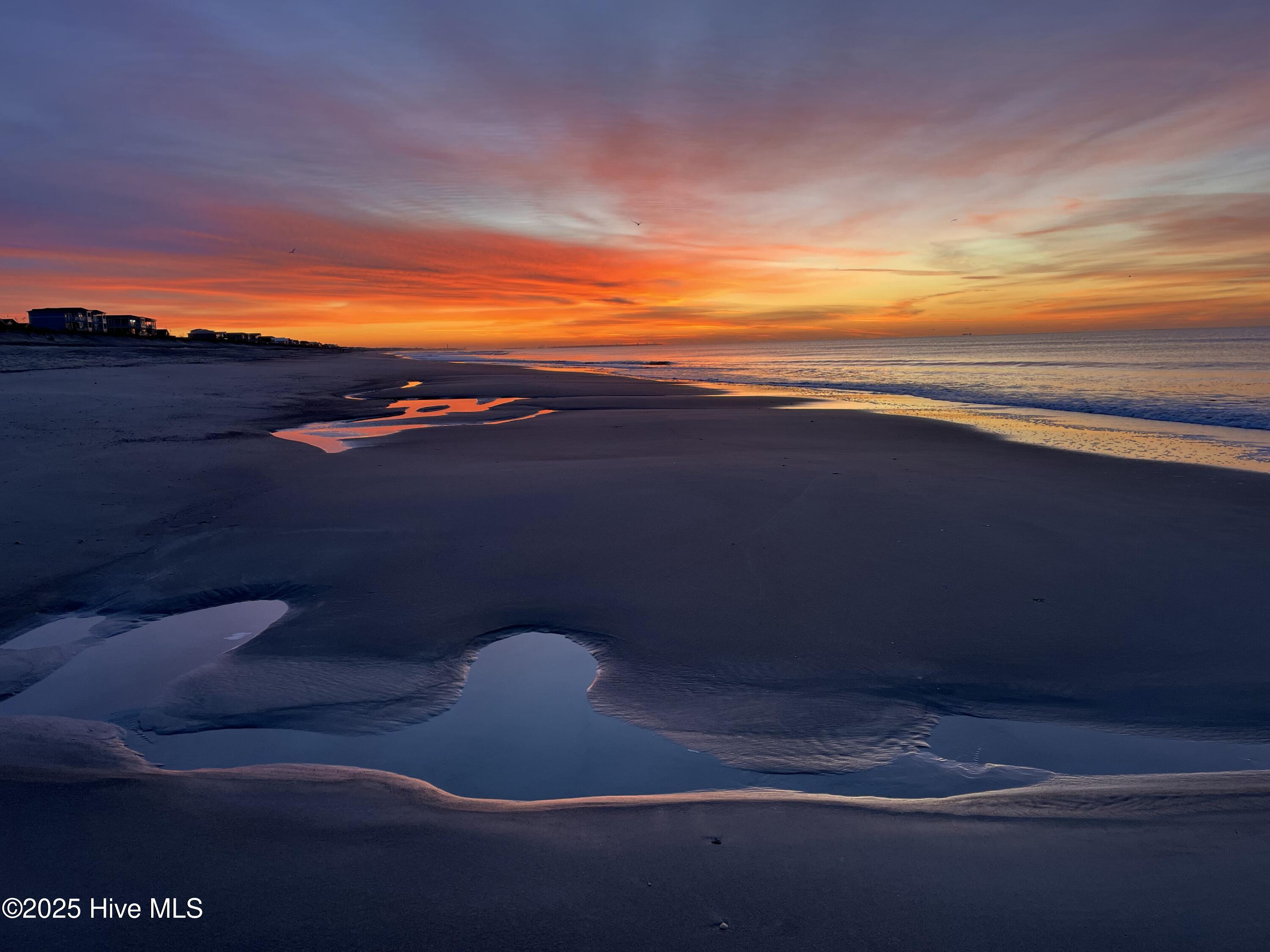 2922 E Pelican Drive