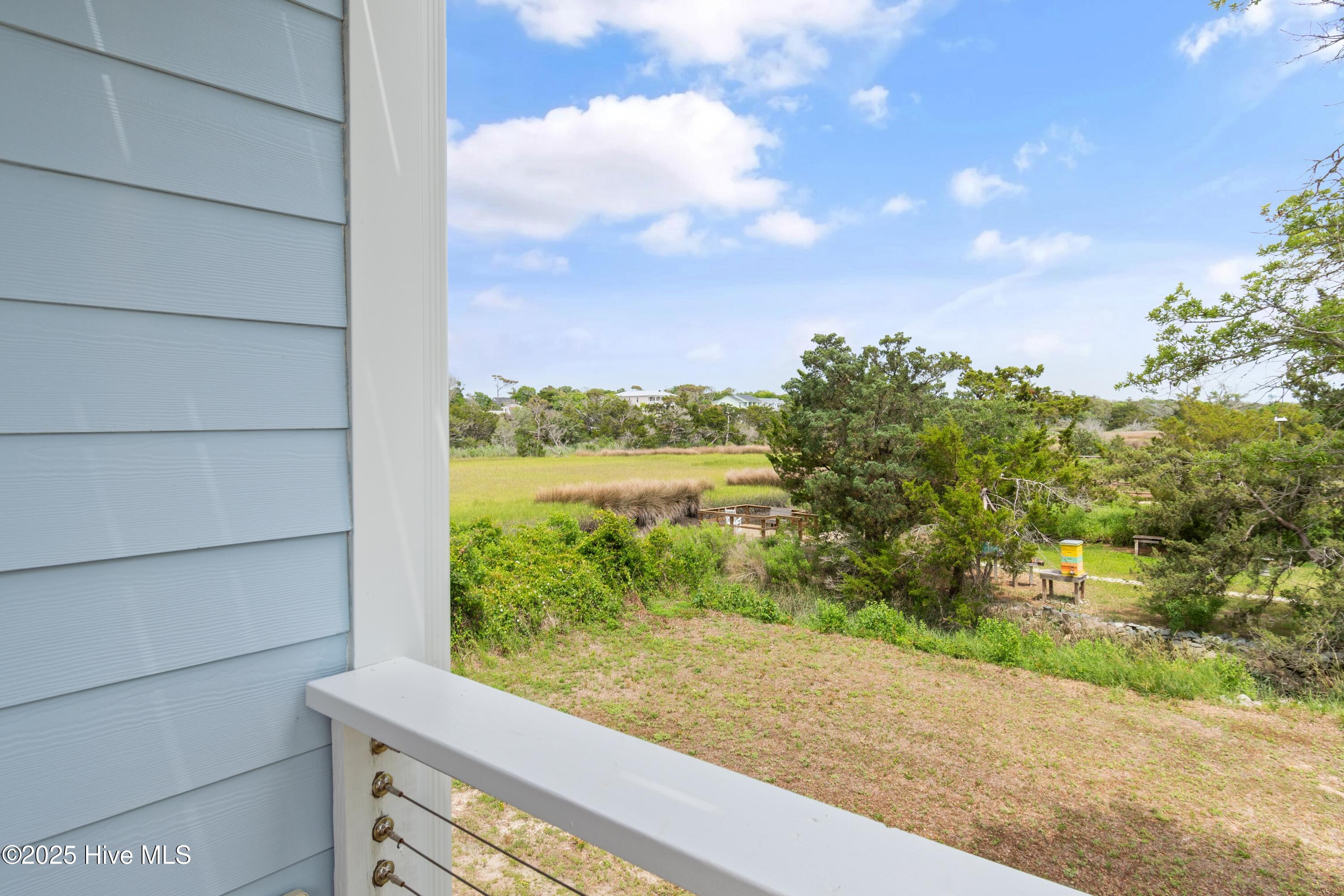 2922 E Pelican Drive