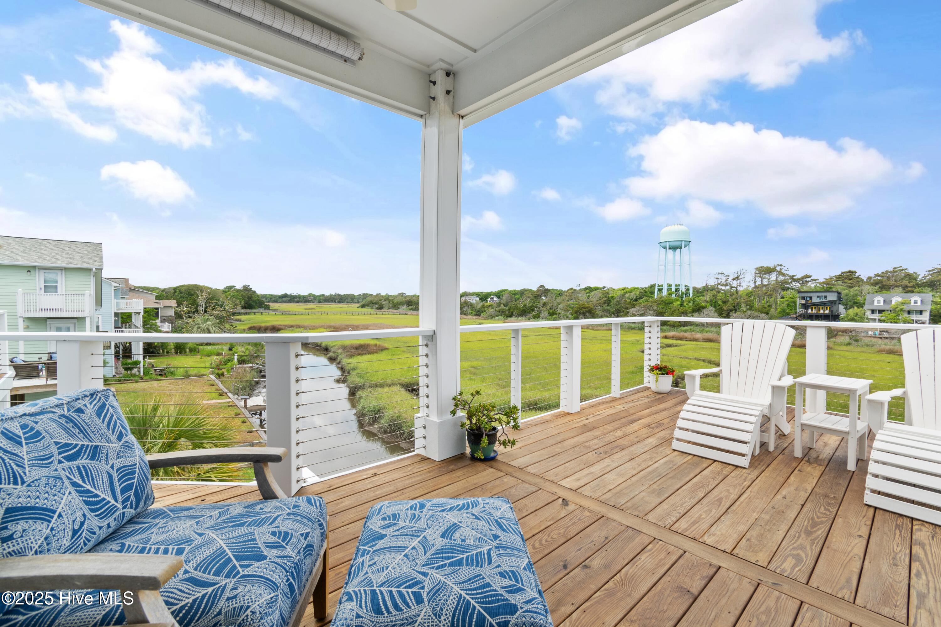 2922 E Pelican Drive