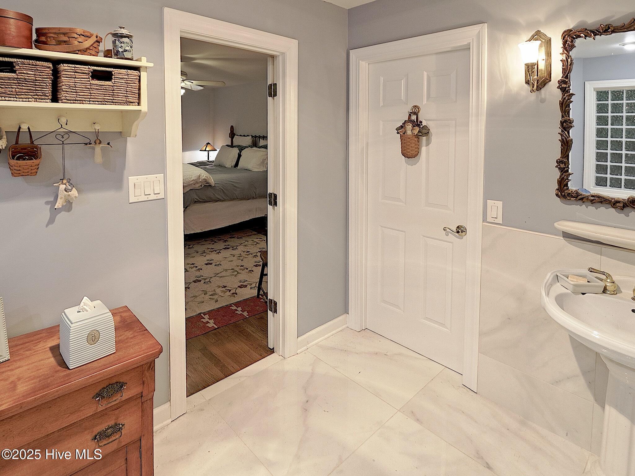6253 Cattail Court