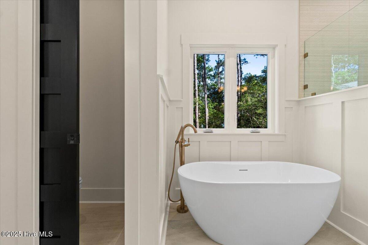 673 Carolina Bay Court