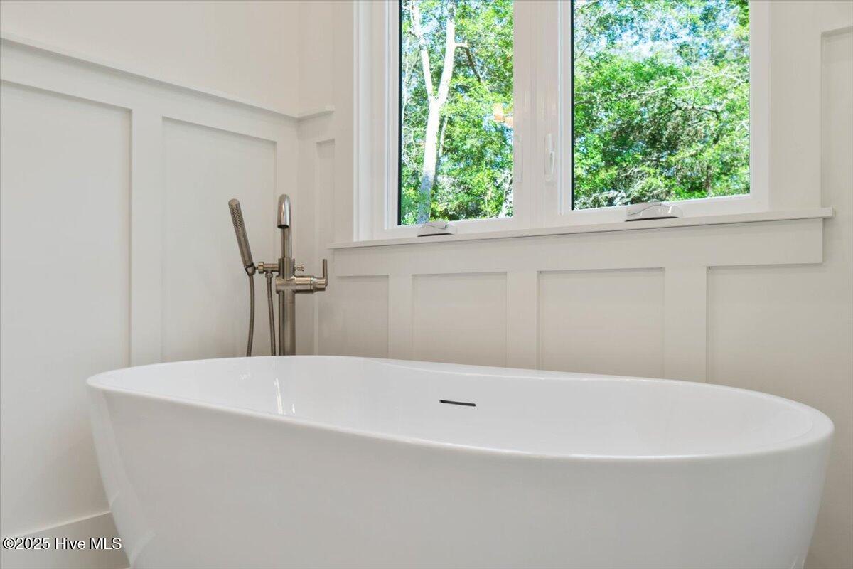 673 Carolina Bay Court