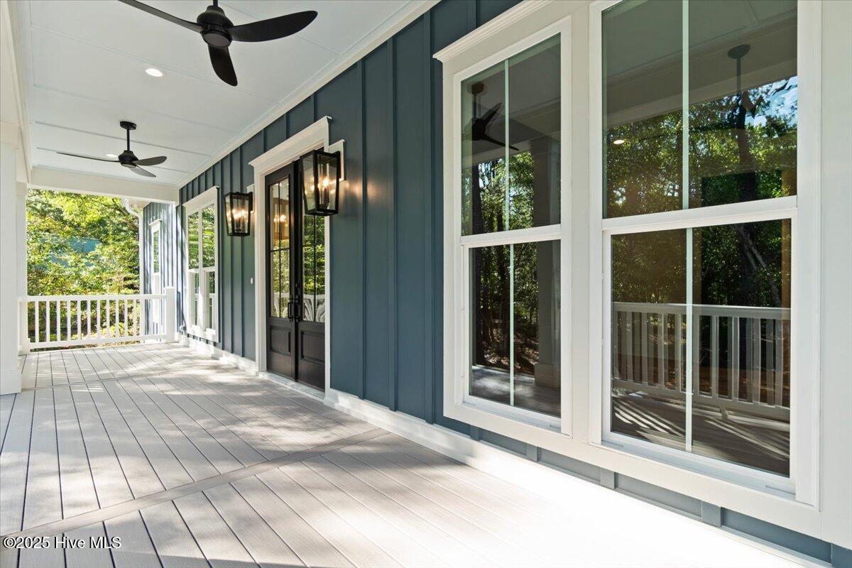 673 Carolina Bay Court