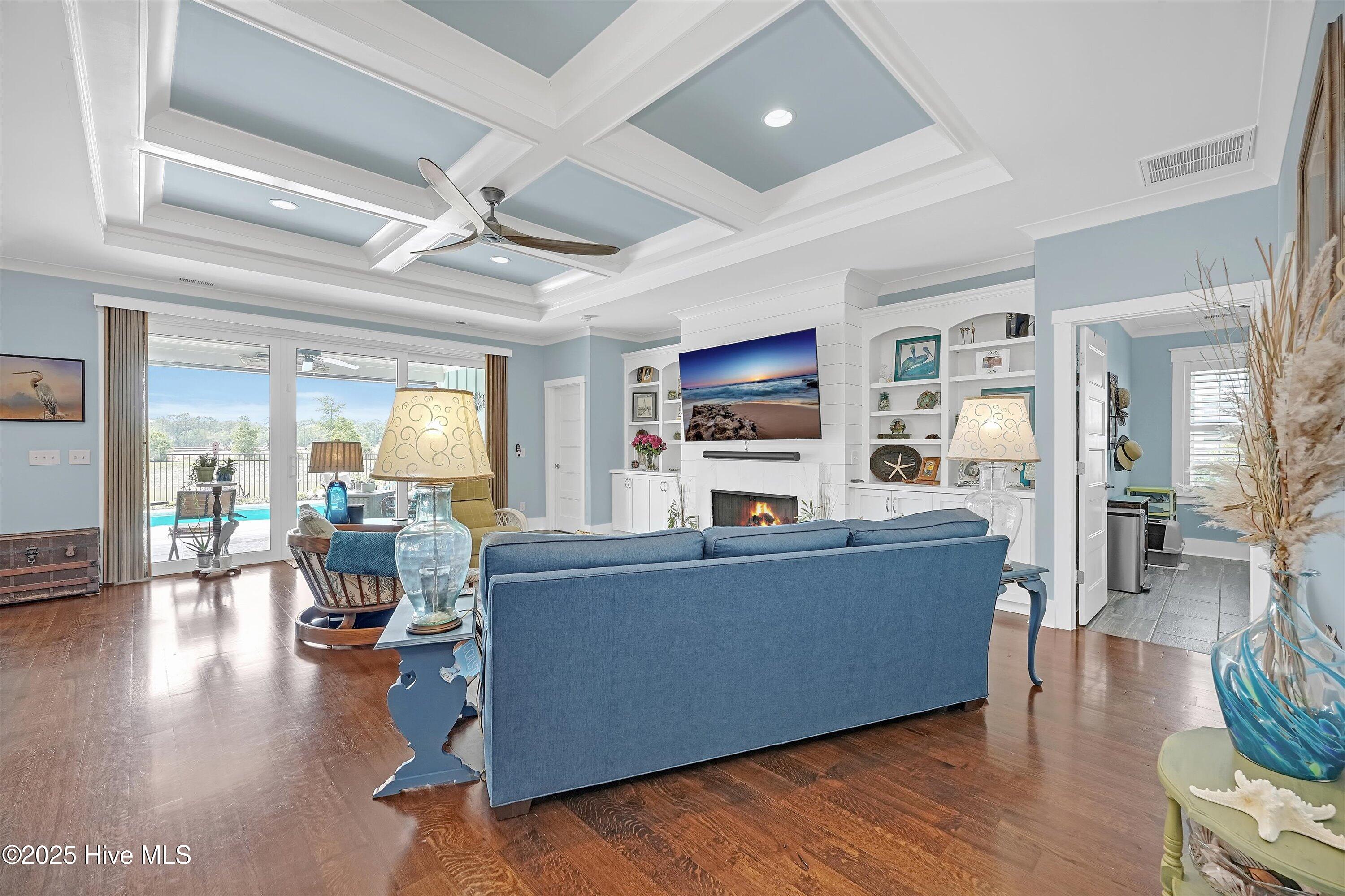 1007 Softwind Way