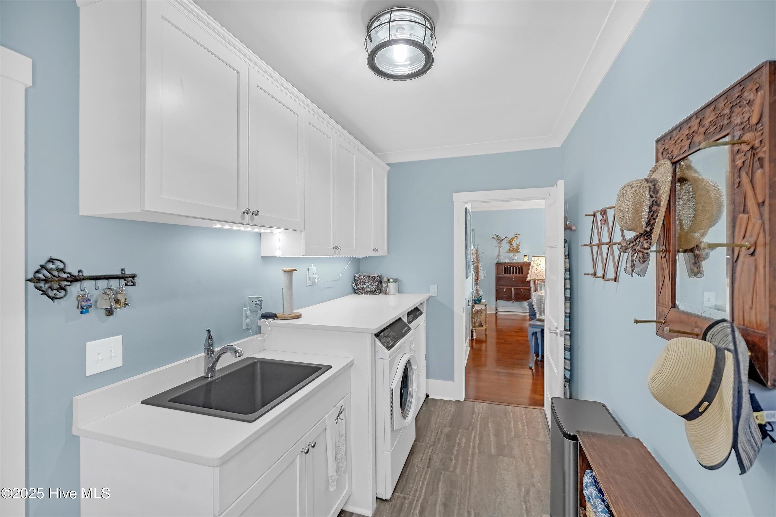 1007 Softwind Way