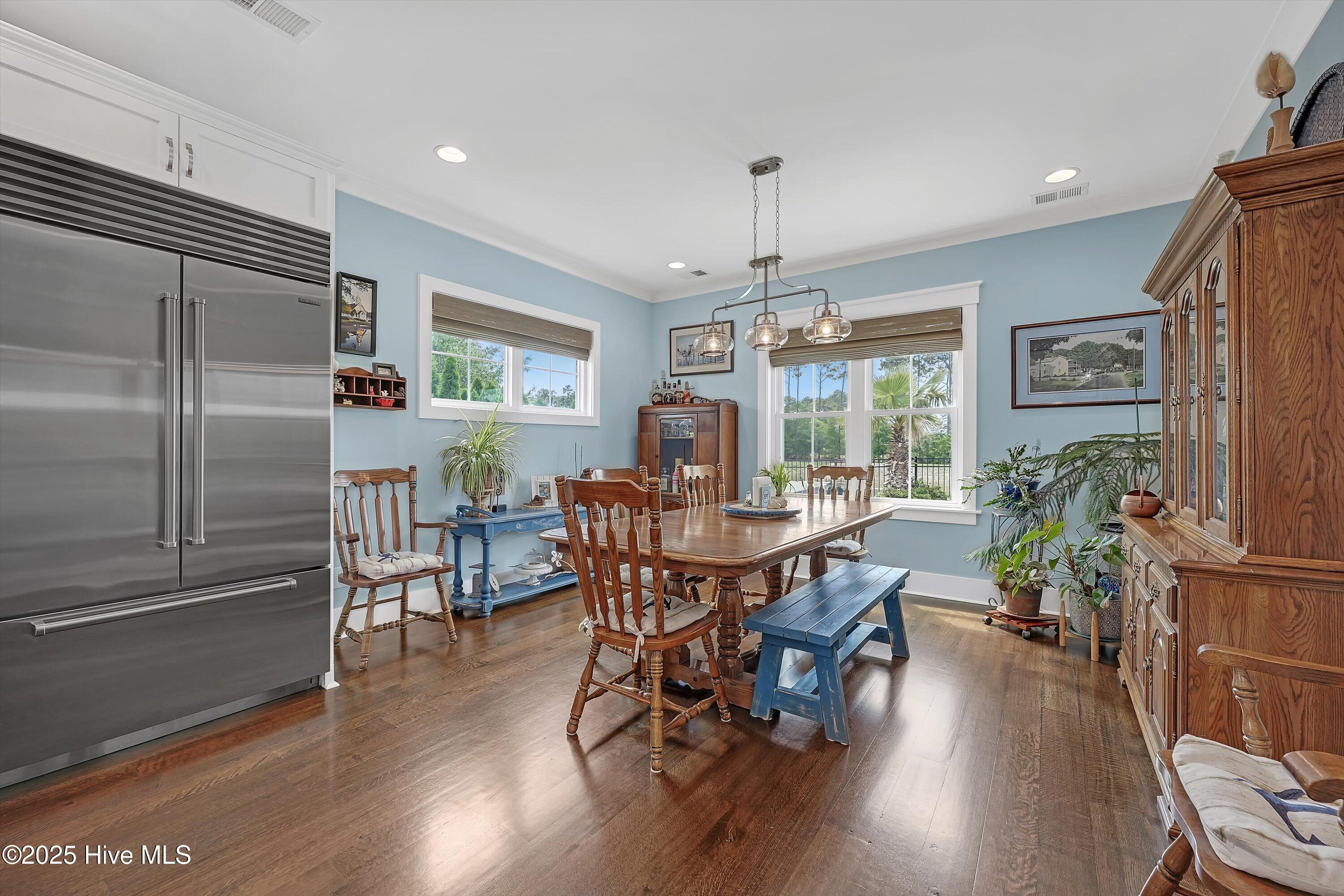 1007 Softwind Way