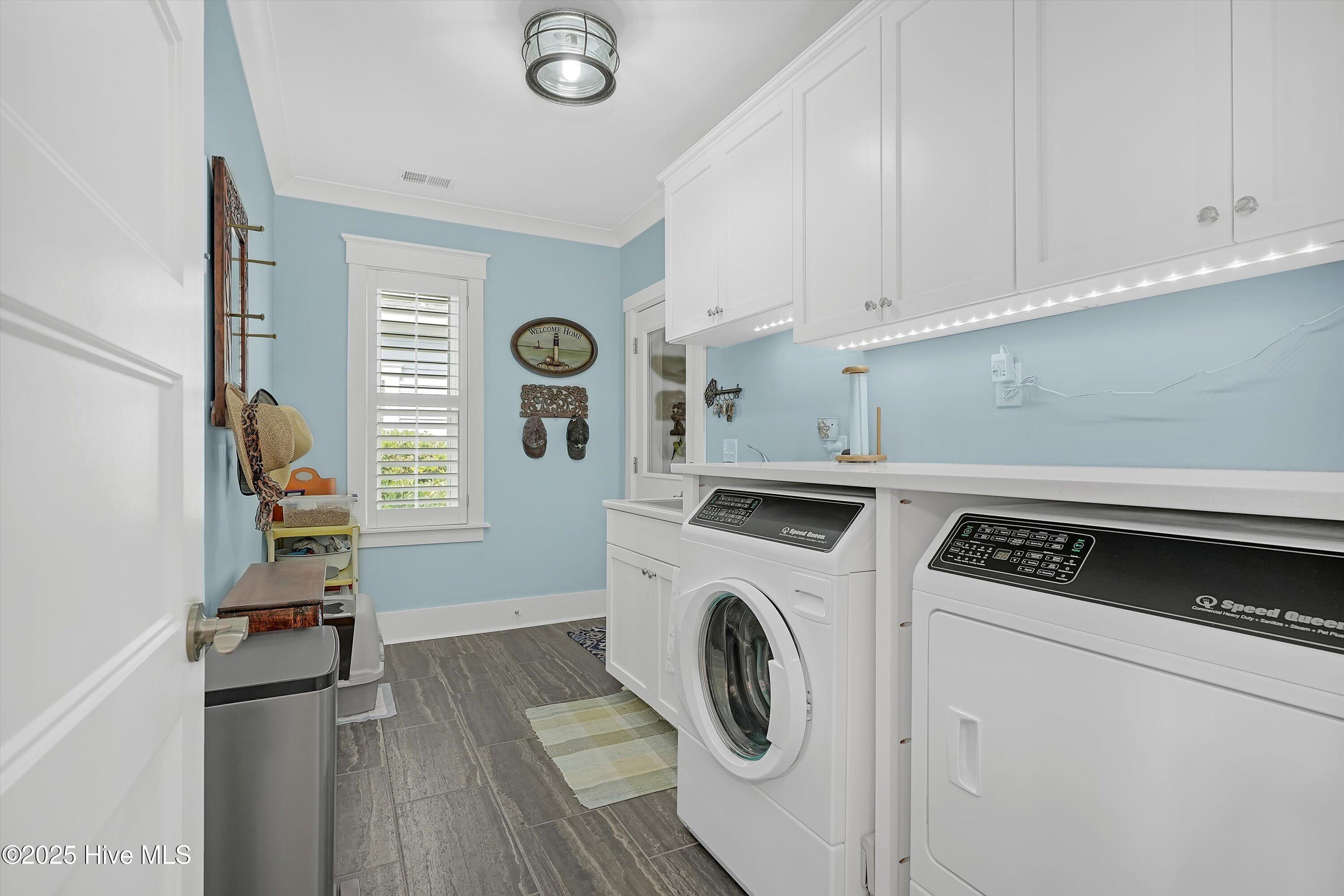1007 Softwind Way