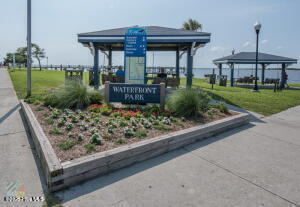1007 Softwind Way
