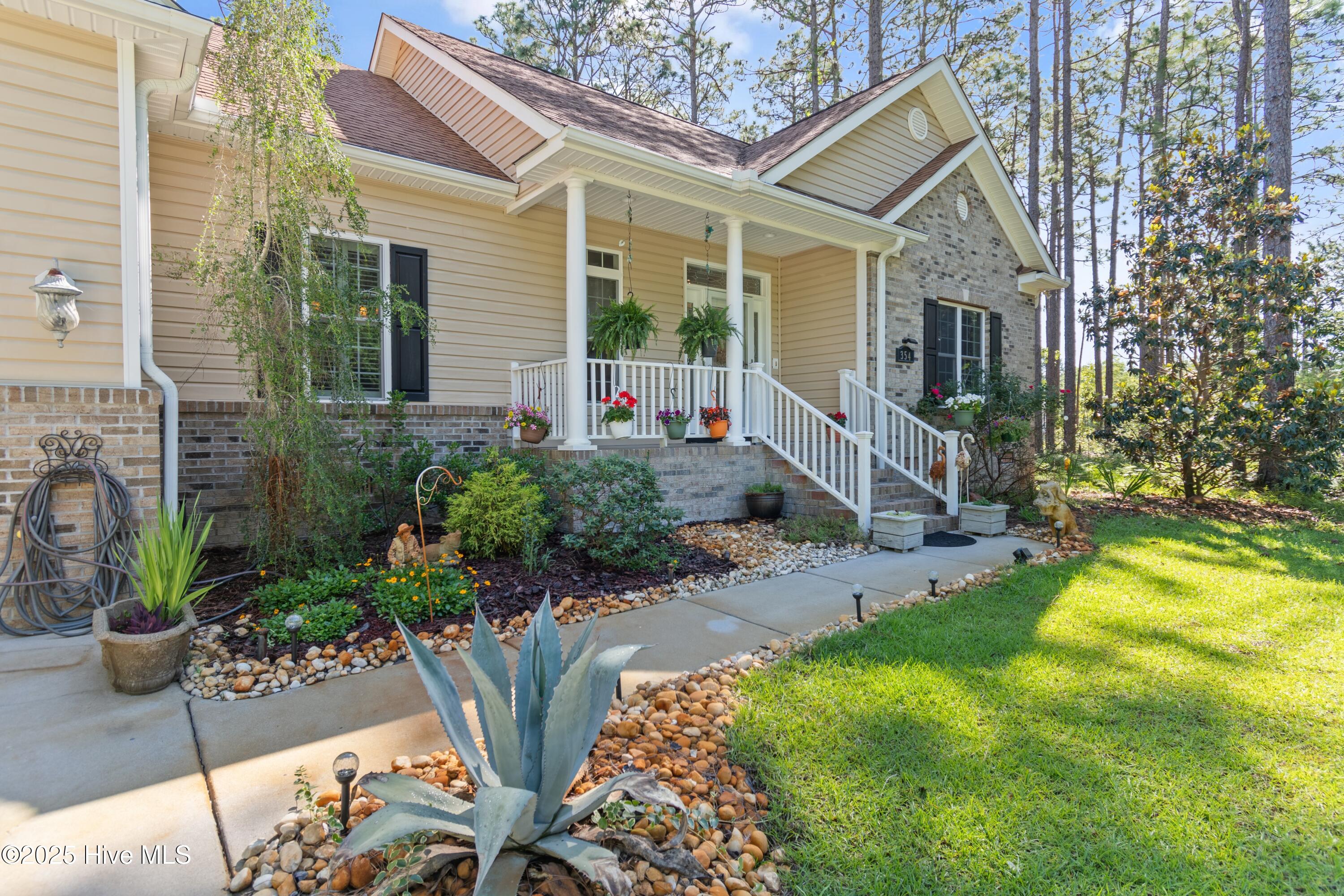 354 N Hill Drive