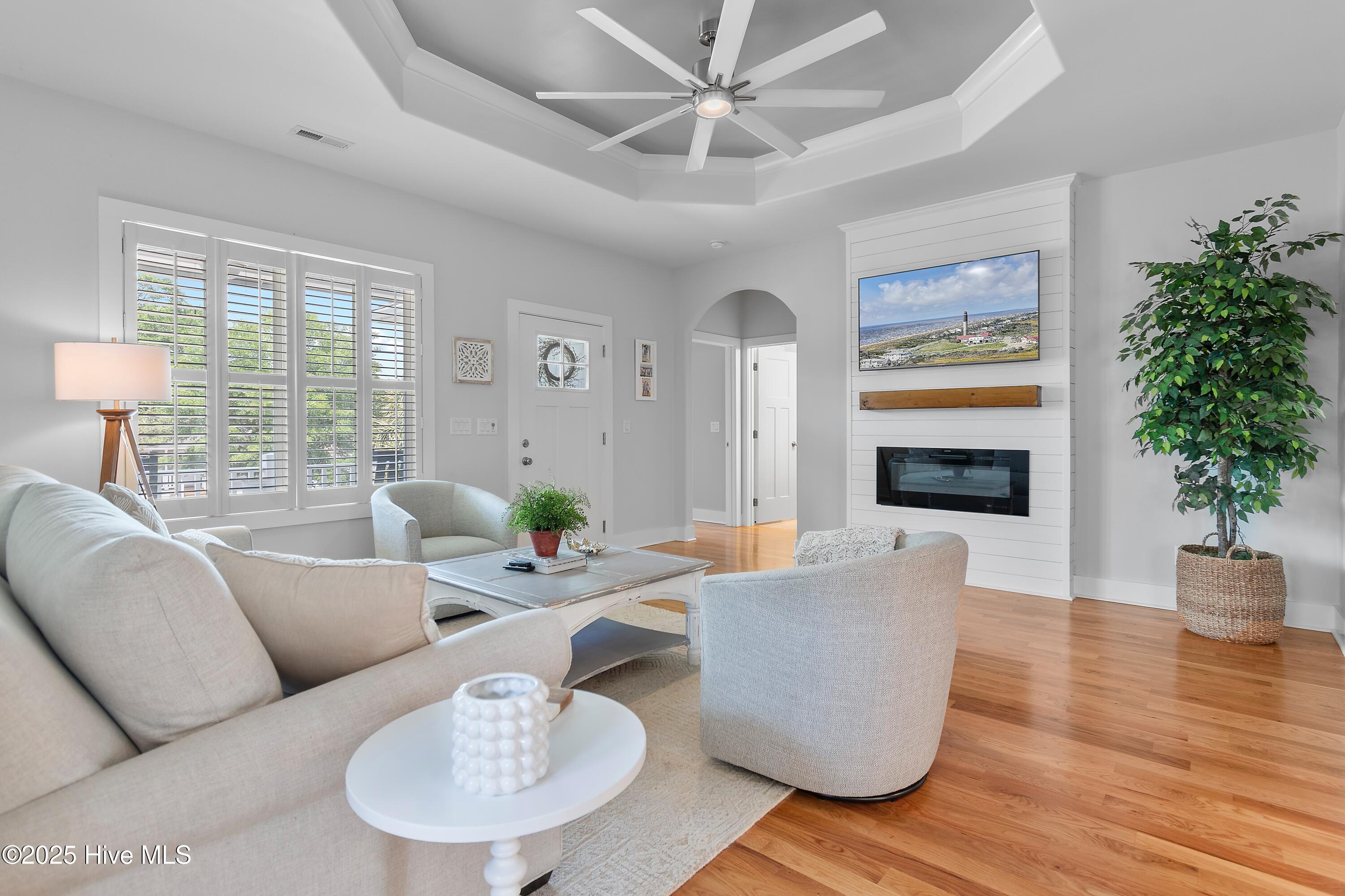 220 NE 45th Street