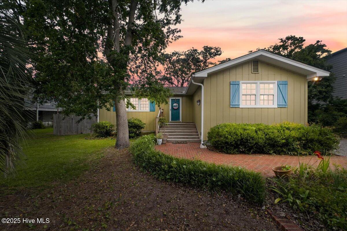 302 Mcglamery Street