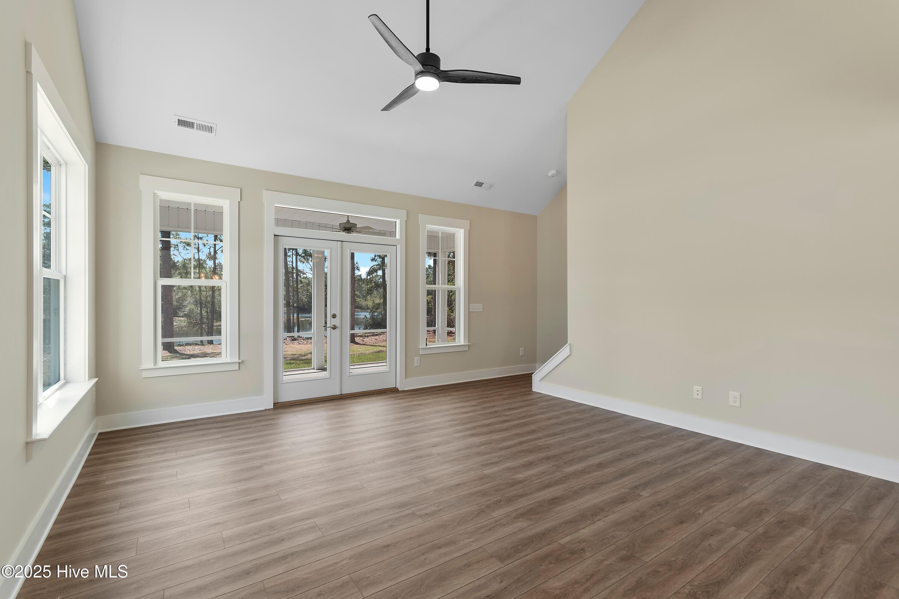550 Kennedy Circle