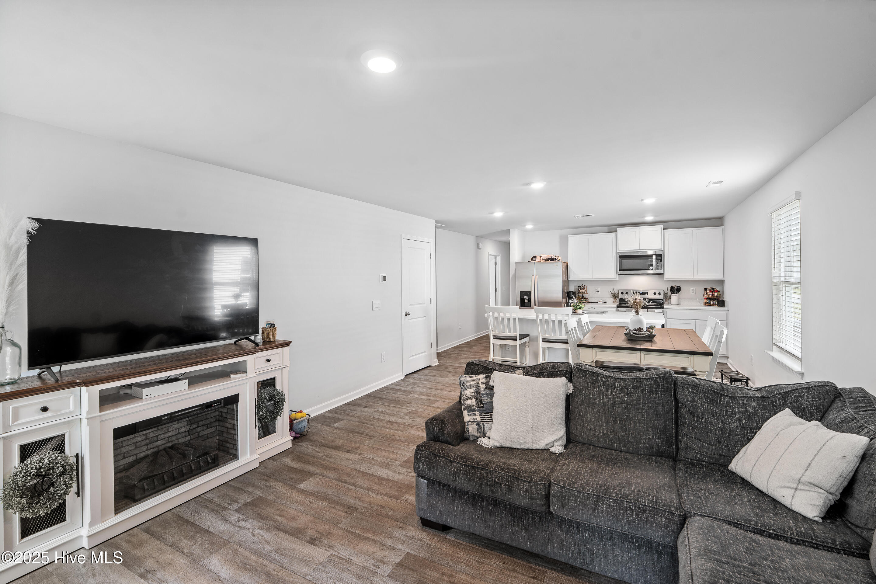 1808 Willowtree Court SE