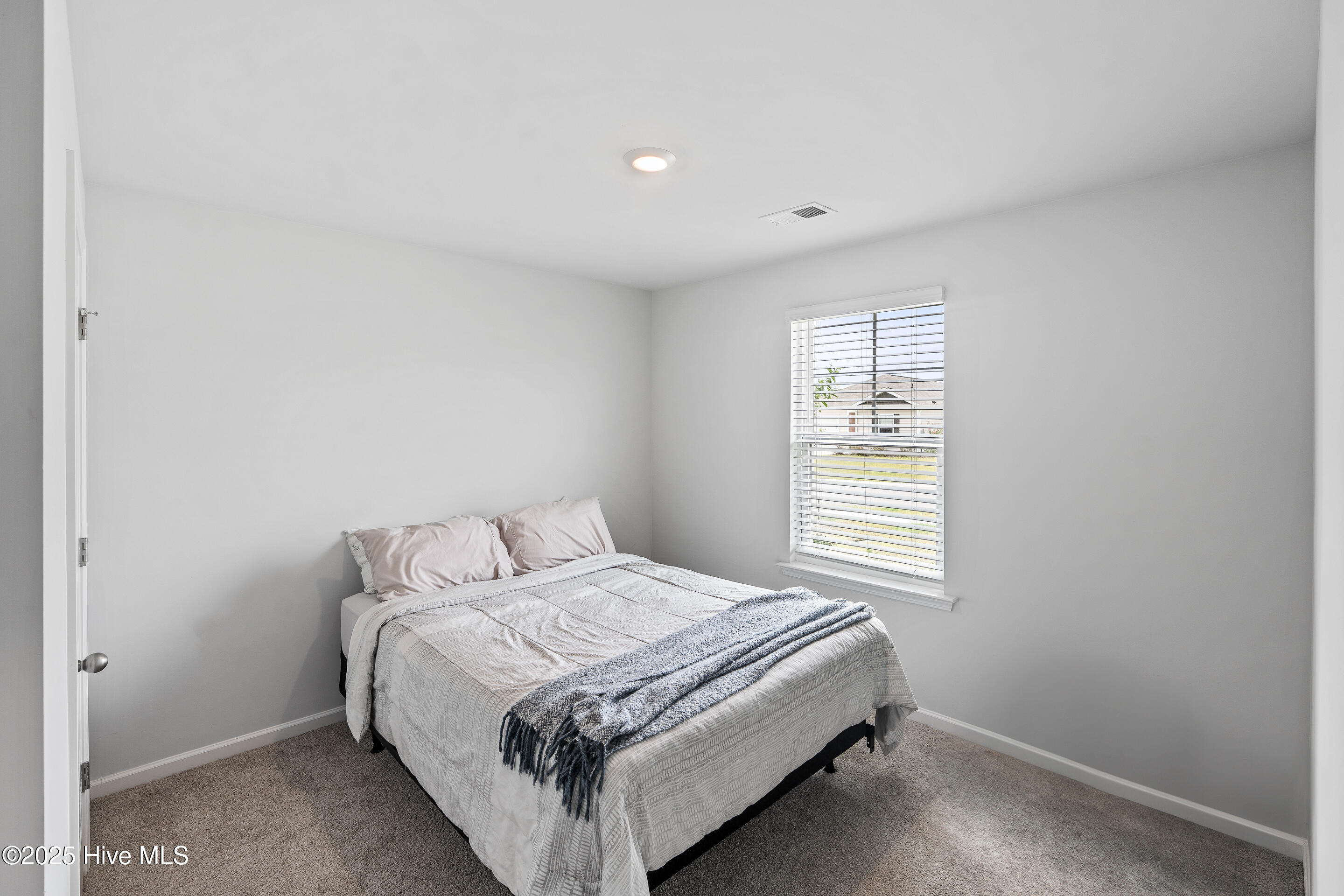 1808 Willowtree Court SE