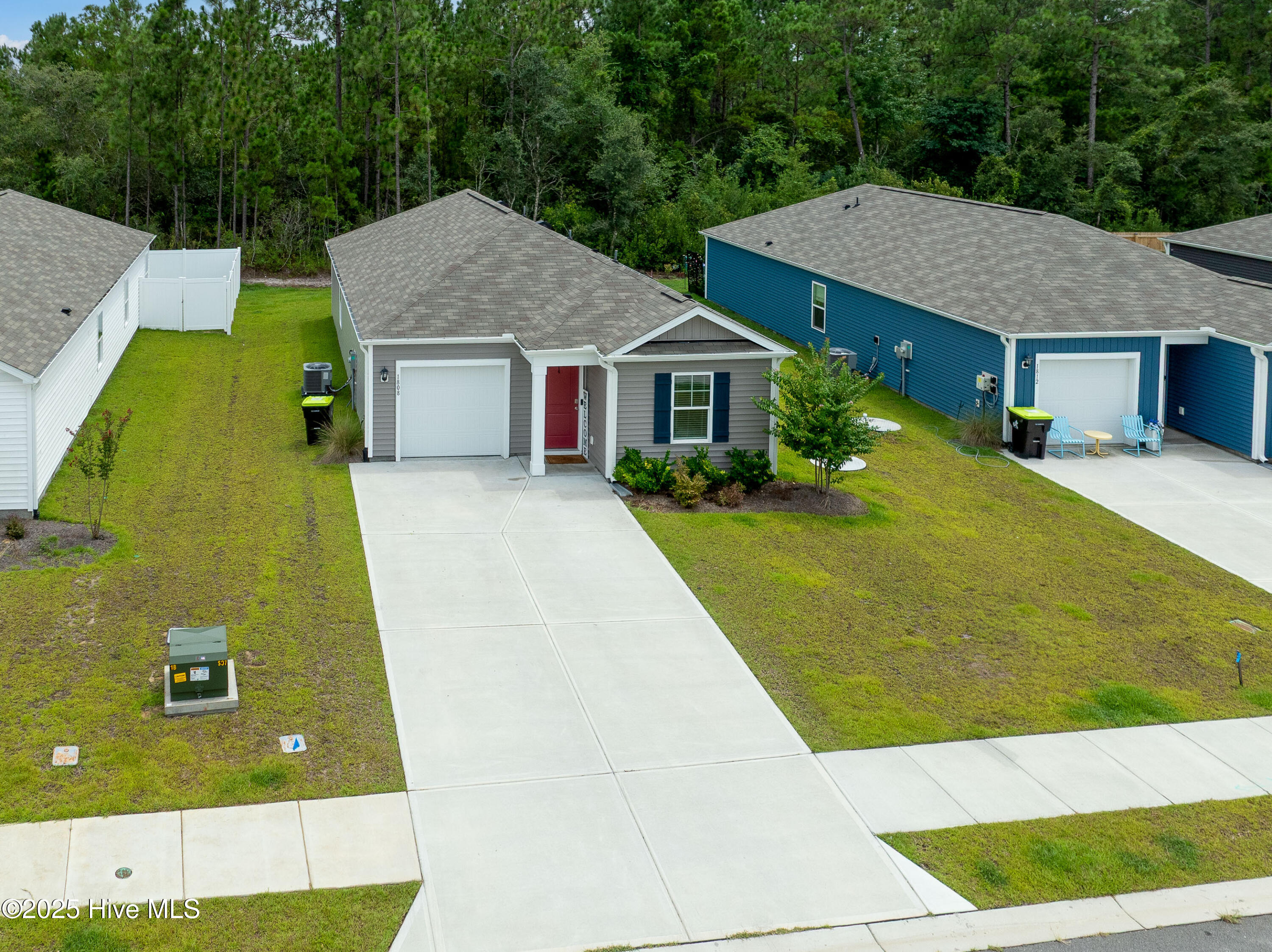 1808 Willowtree Court SE