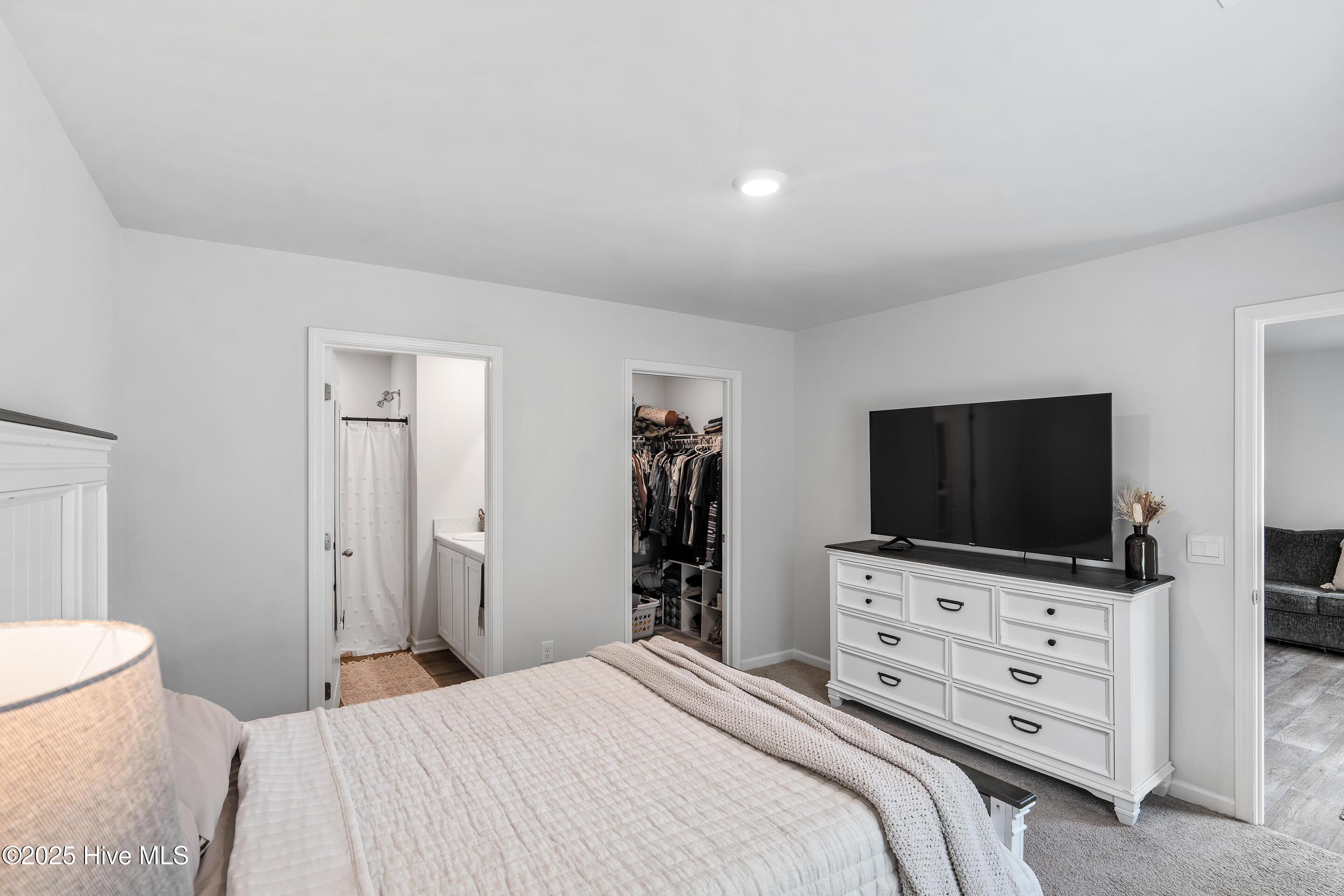 1808 Willowtree Court SE