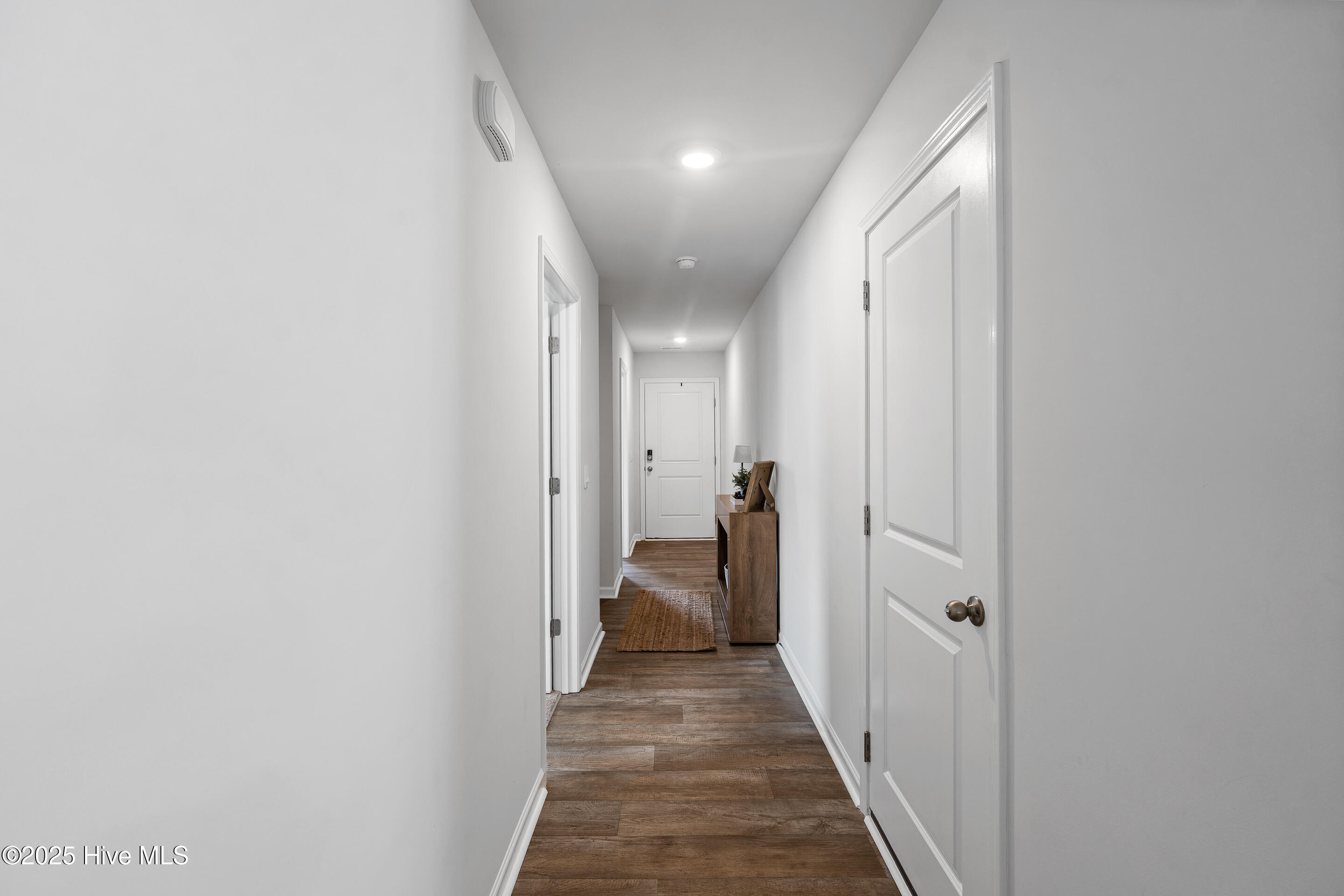 1808 Willowtree Court SE