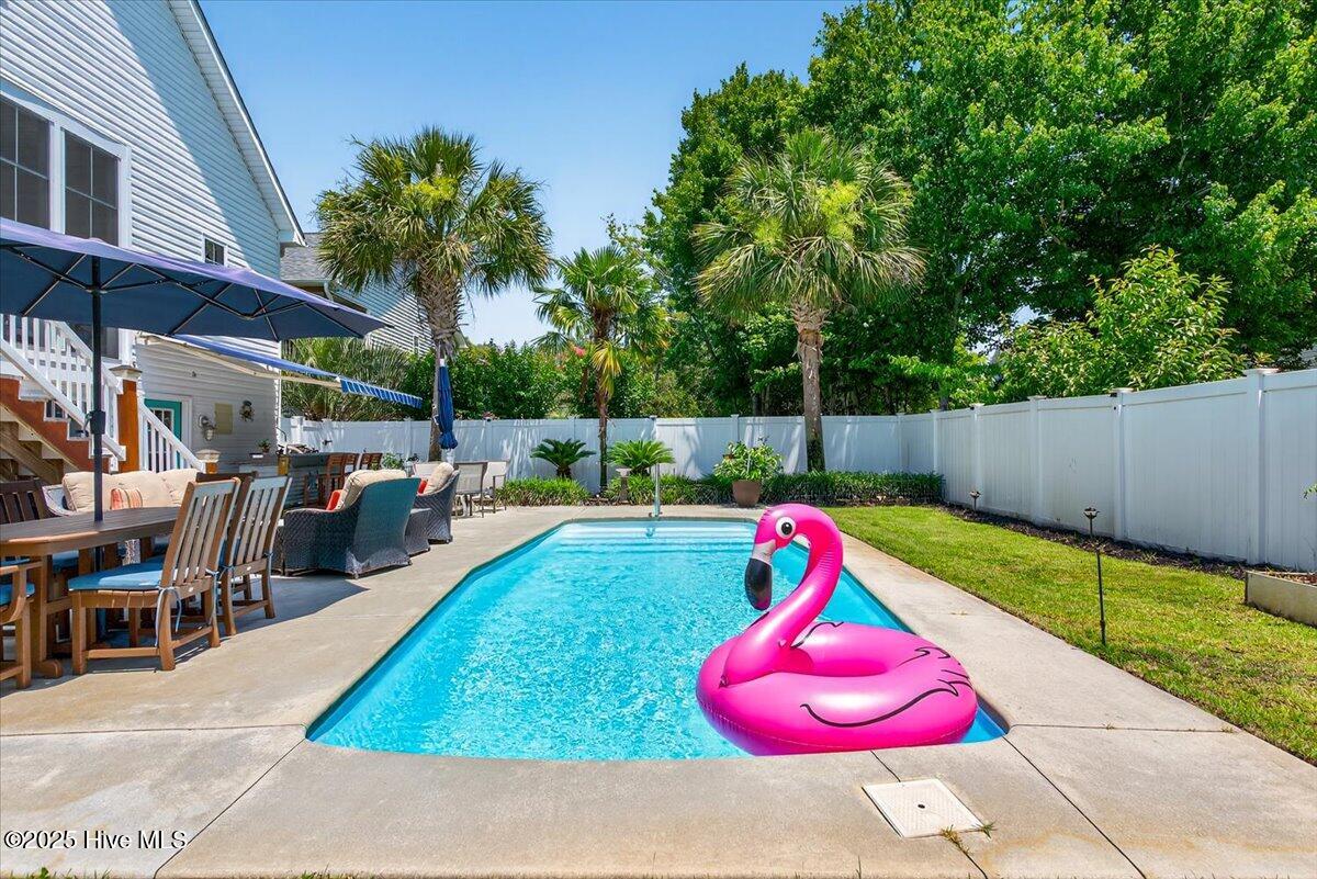 104 NE 27th Street