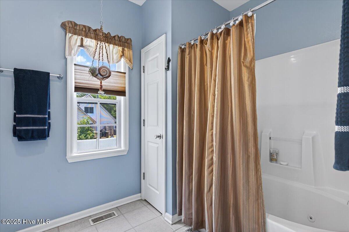 104 NE 27th Street