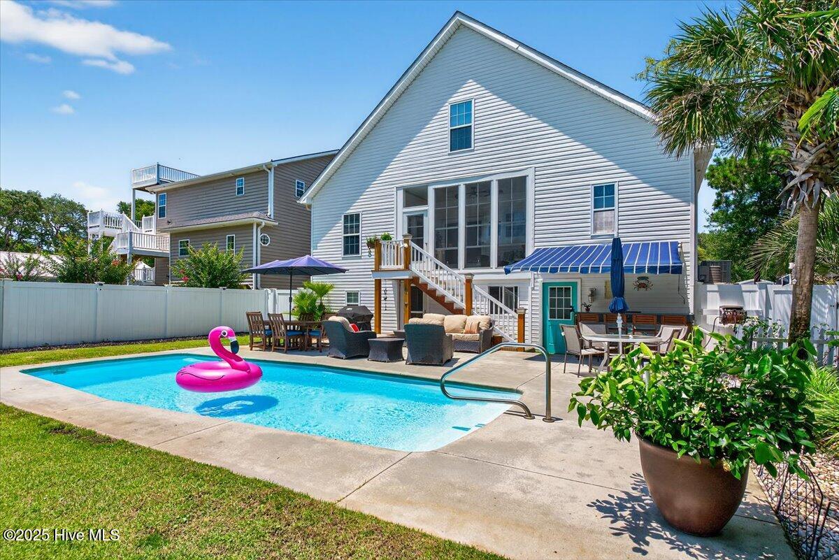 104 NE 27th Street