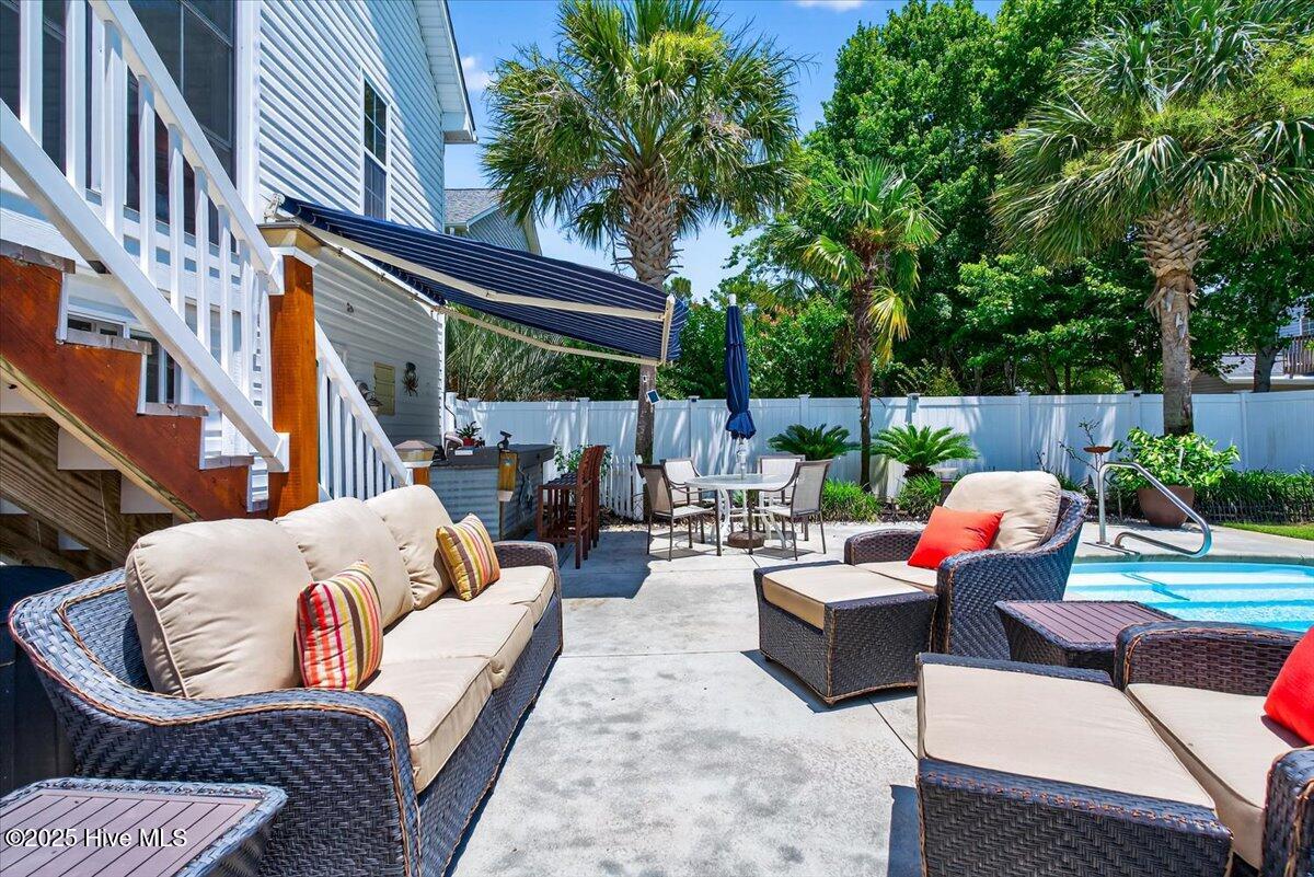 104 NE 27th Street