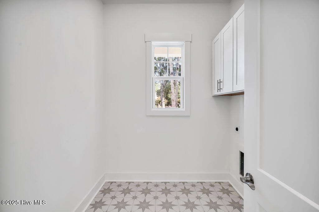 5138 Fernwood Drive