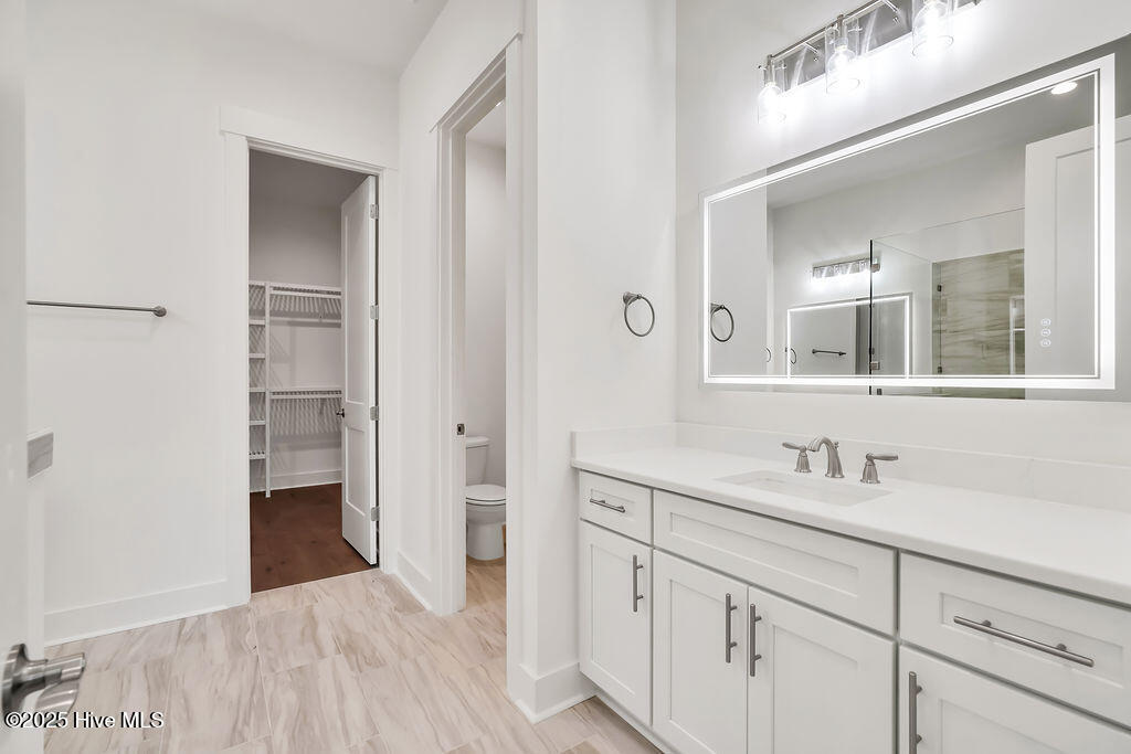 5138 Fernwood Drive