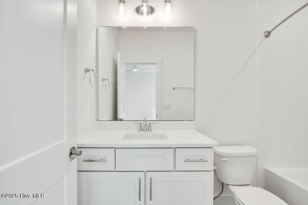 5138 Fernwood Drive
