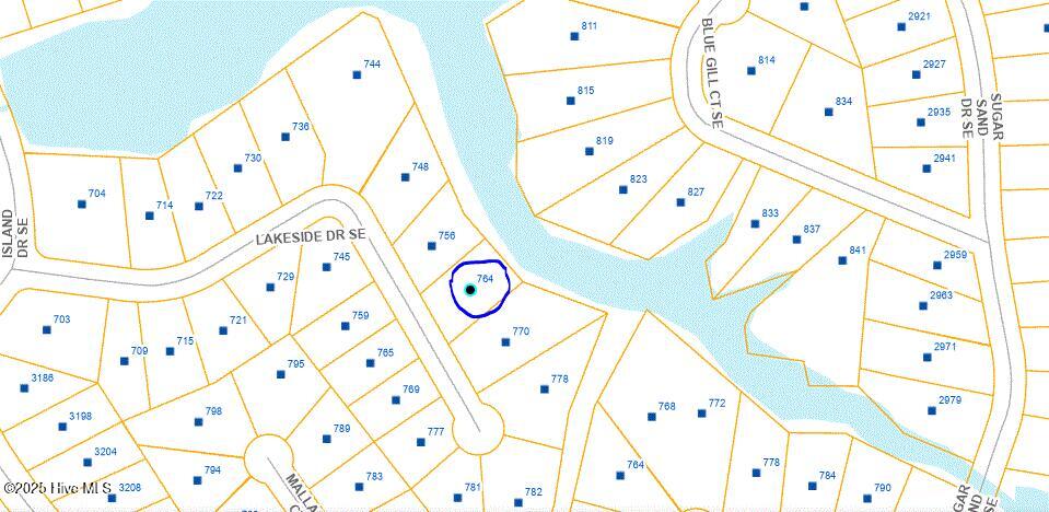 764 Lakeside Drive SE