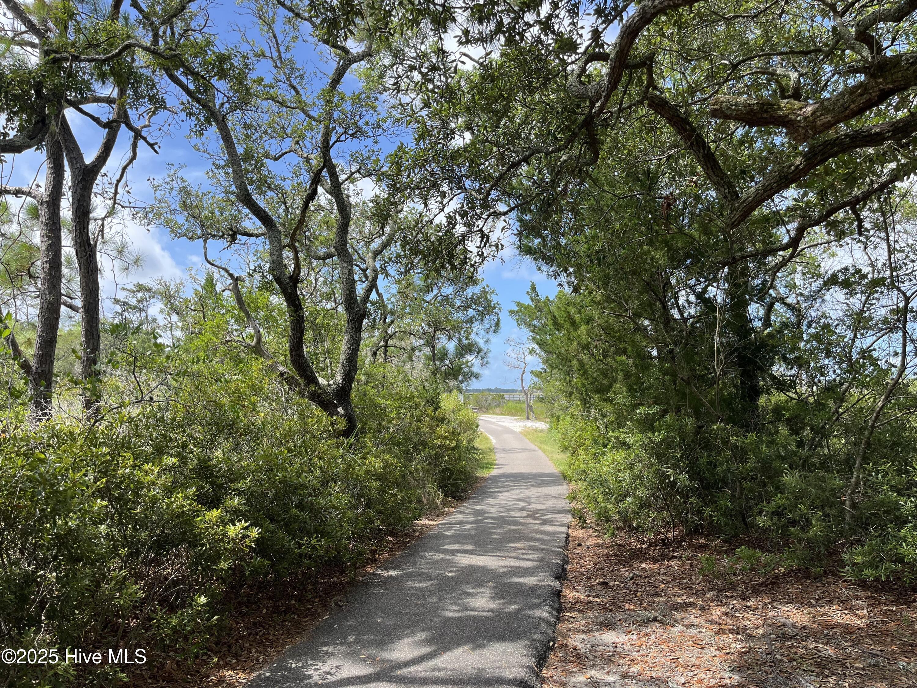 764 Lakeside Drive SE