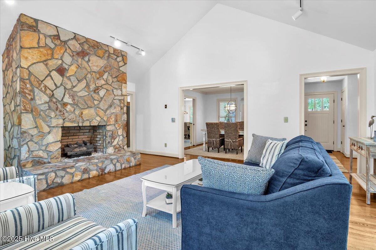 119 Flowering Bridge Path