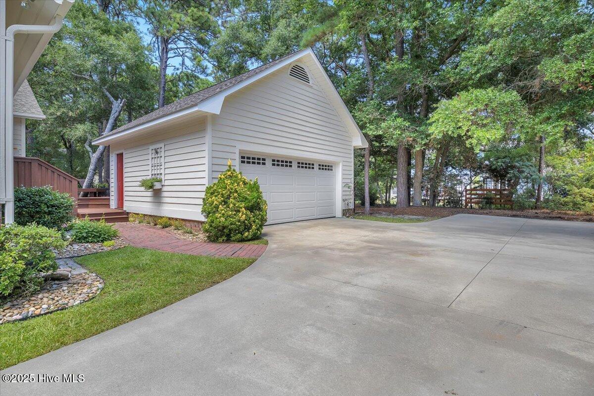 119 Flowering Bridge Path