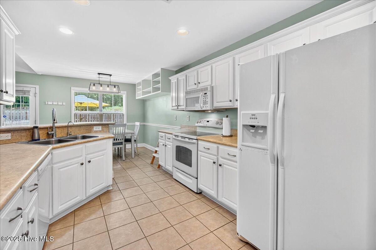 1009 Stonesthrow Court