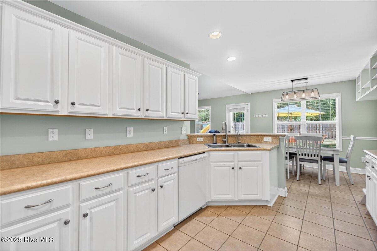 1009 Stonesthrow Court