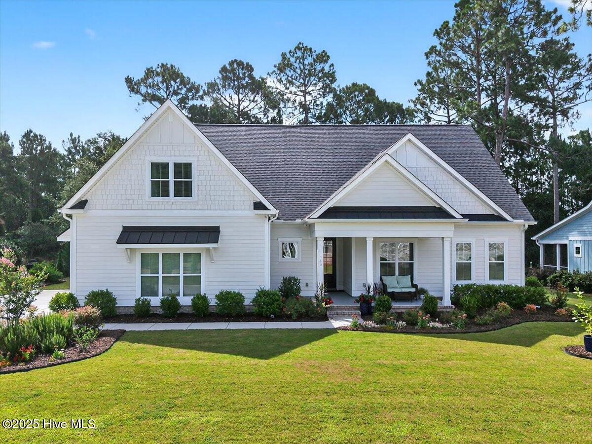 749 Breezewood Drive SE