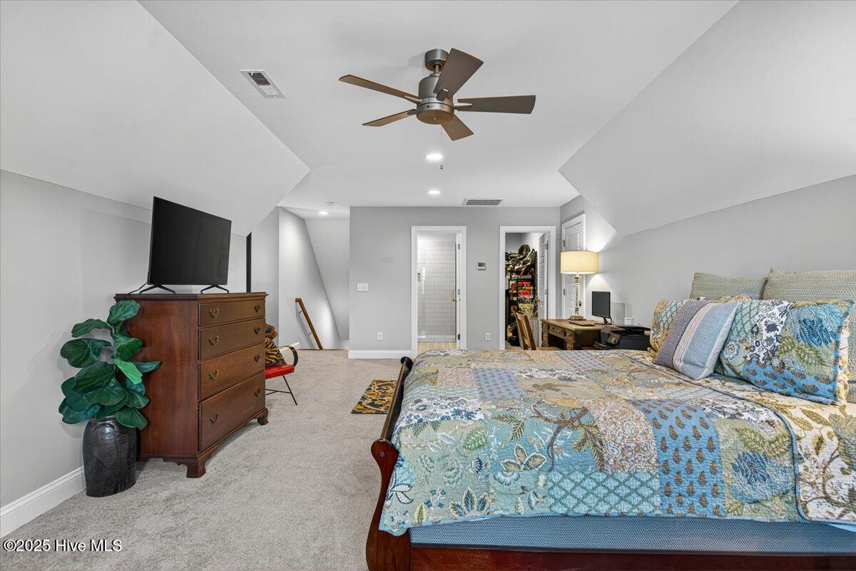 749 Breezewood Drive SE