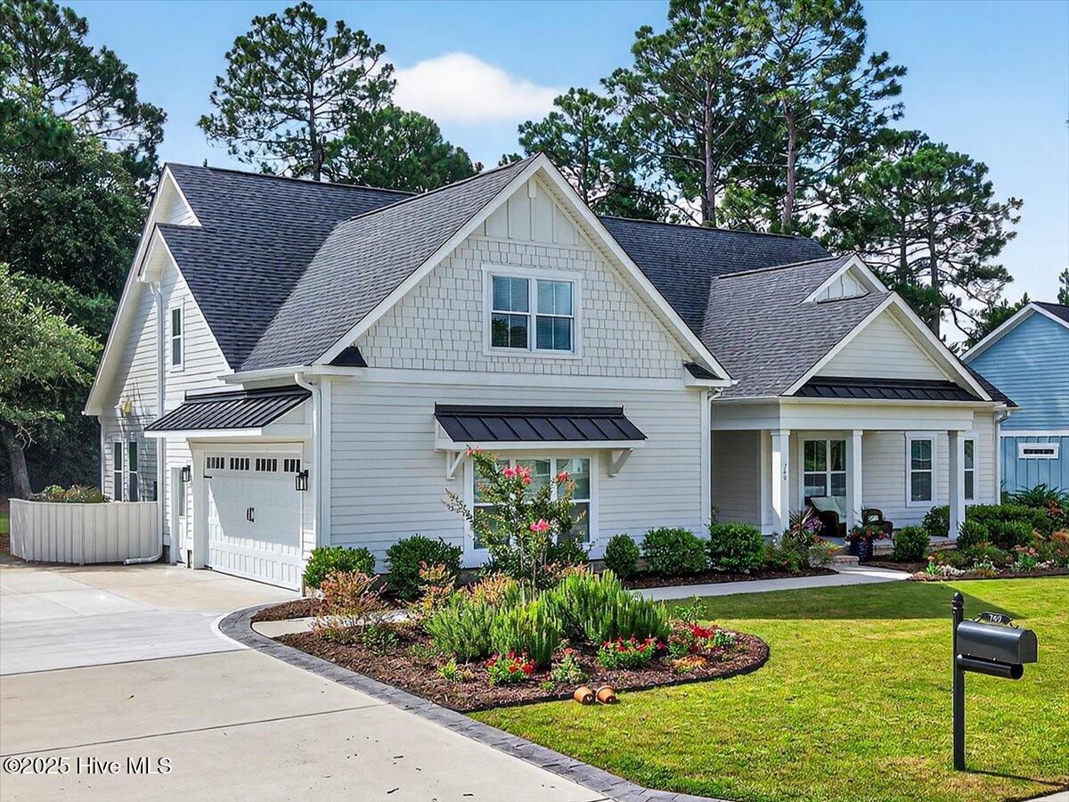 749 Breezewood Drive SE