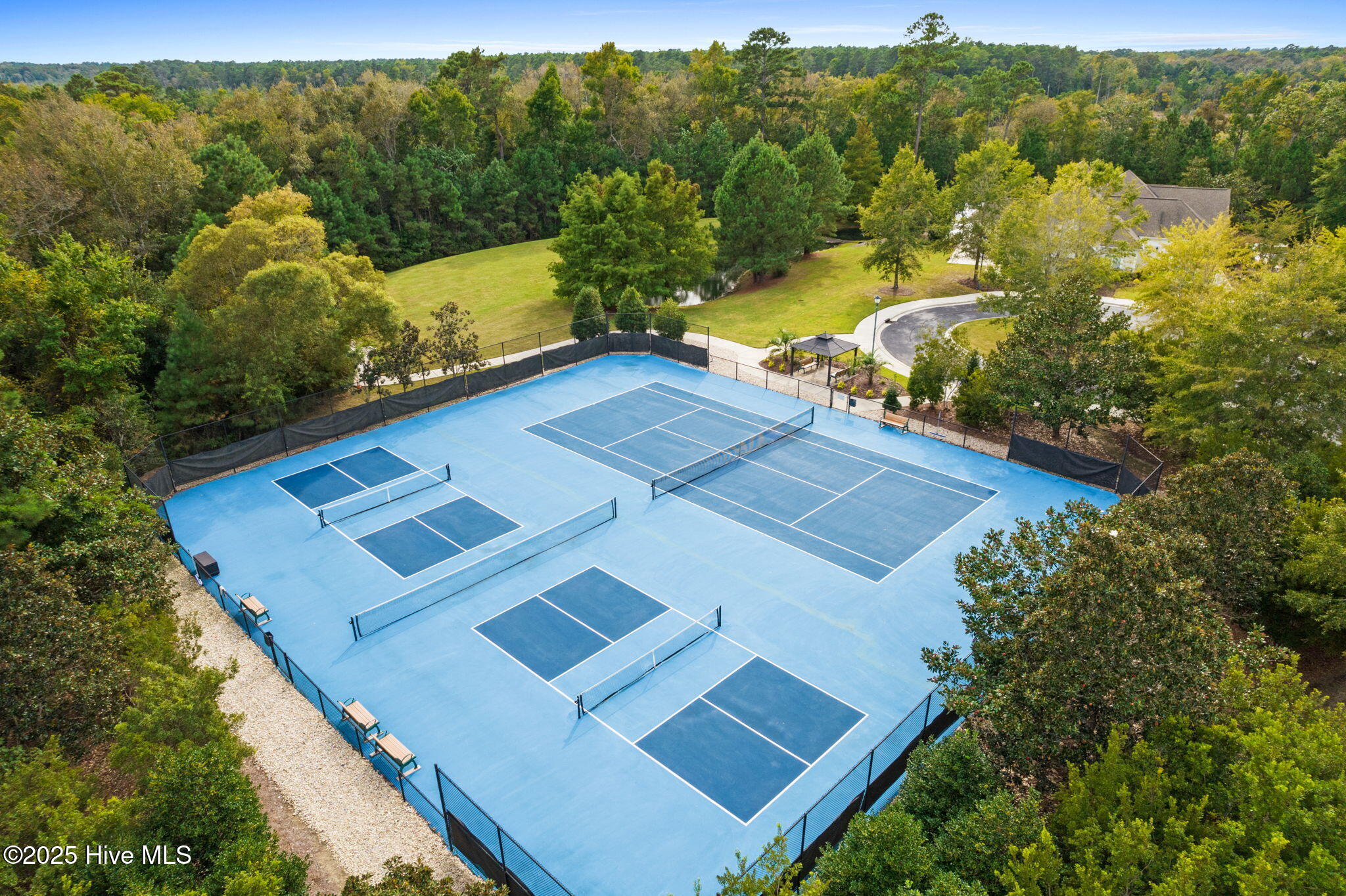 749 Breezewood Drive SE