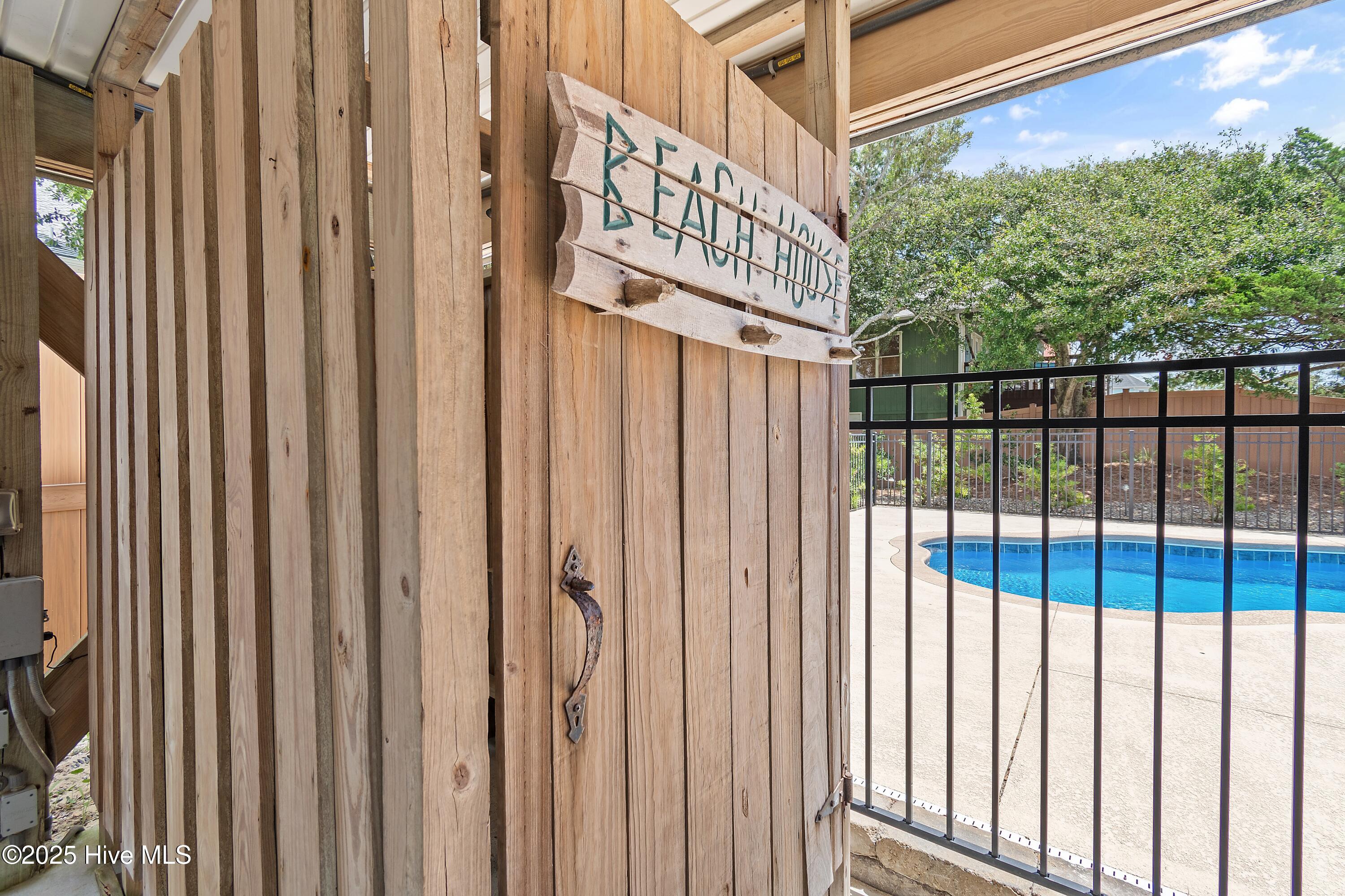 2542 Marsh Hen Drive