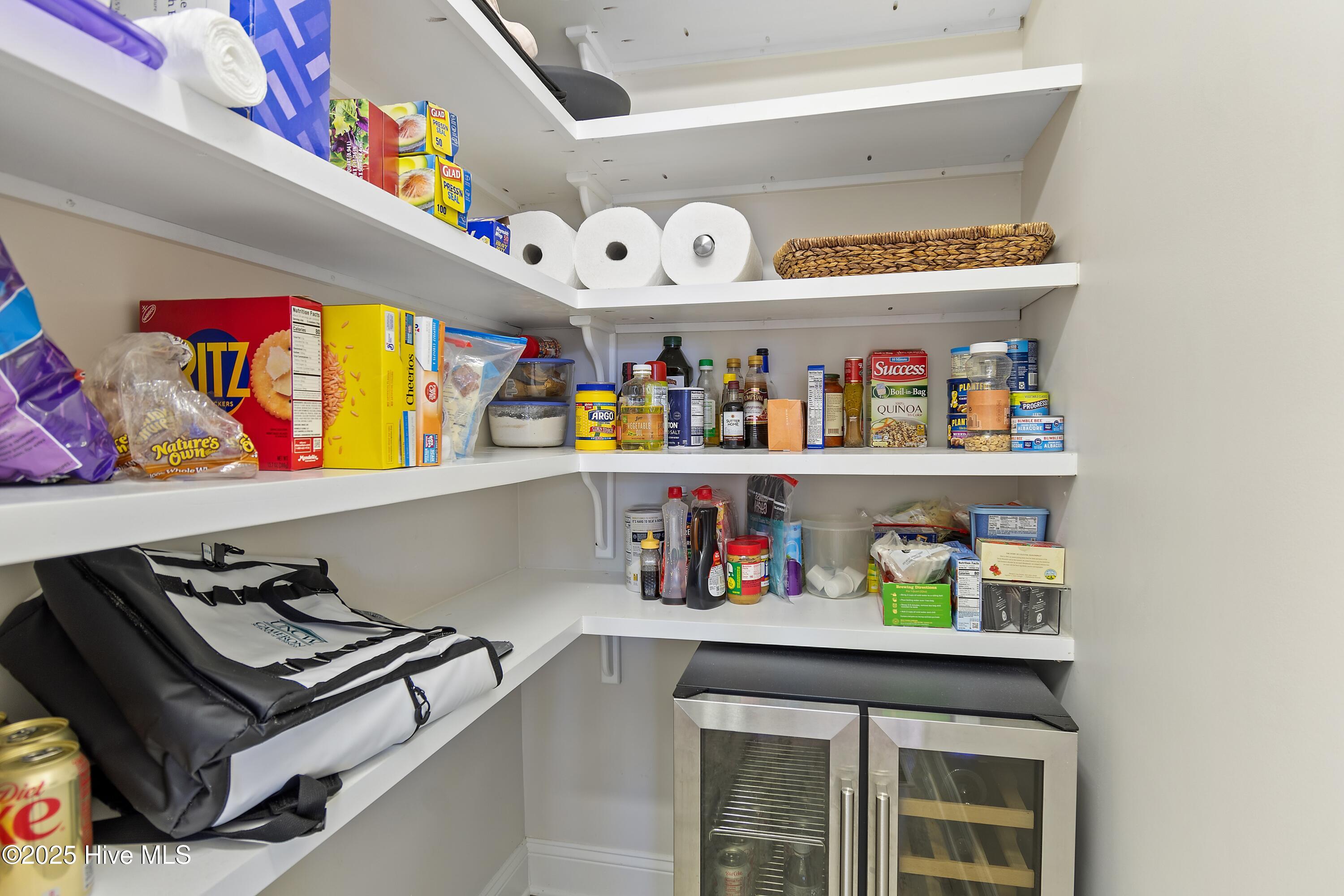 2542 Marsh Hen Drive