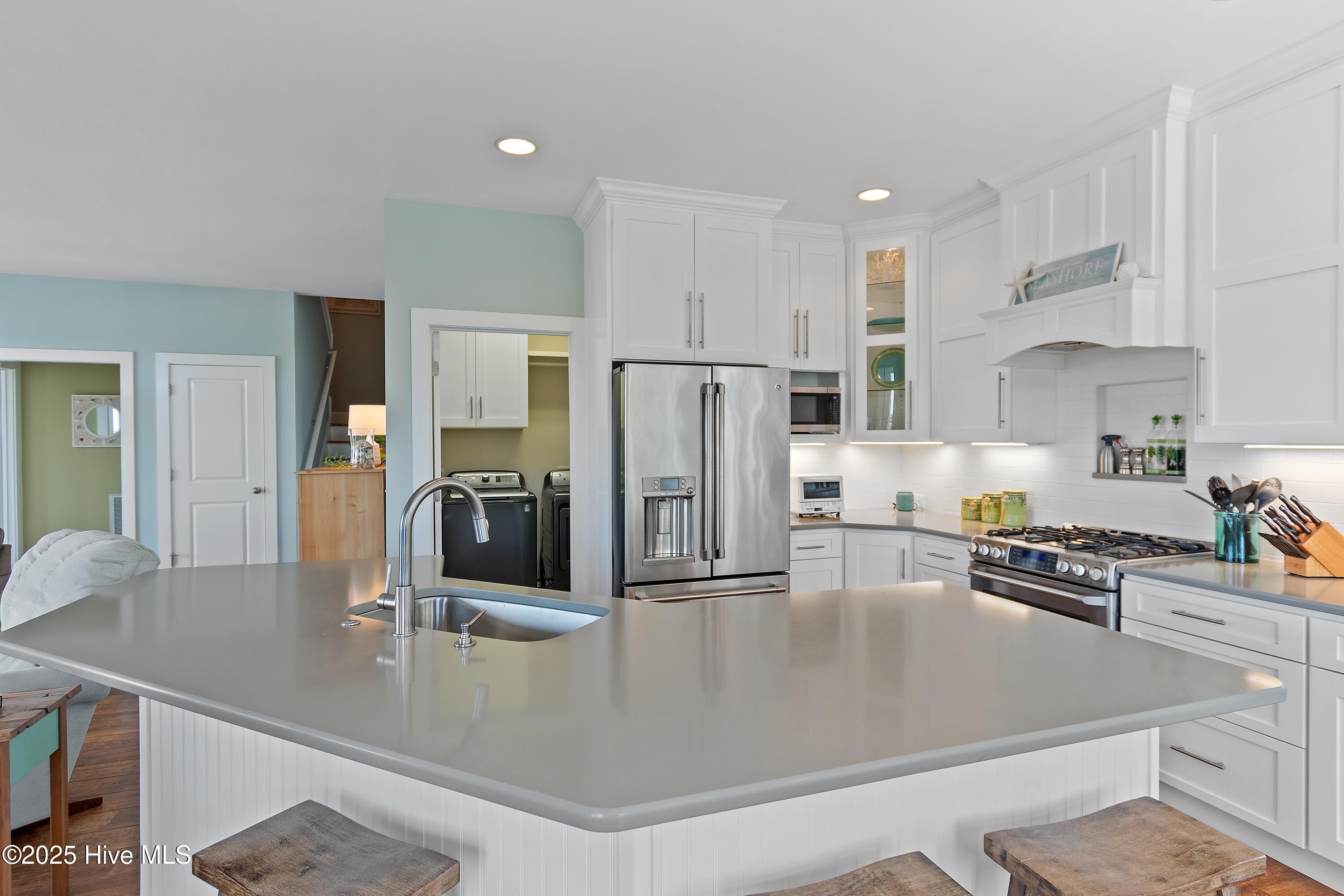 2542 Marsh Hen Drive