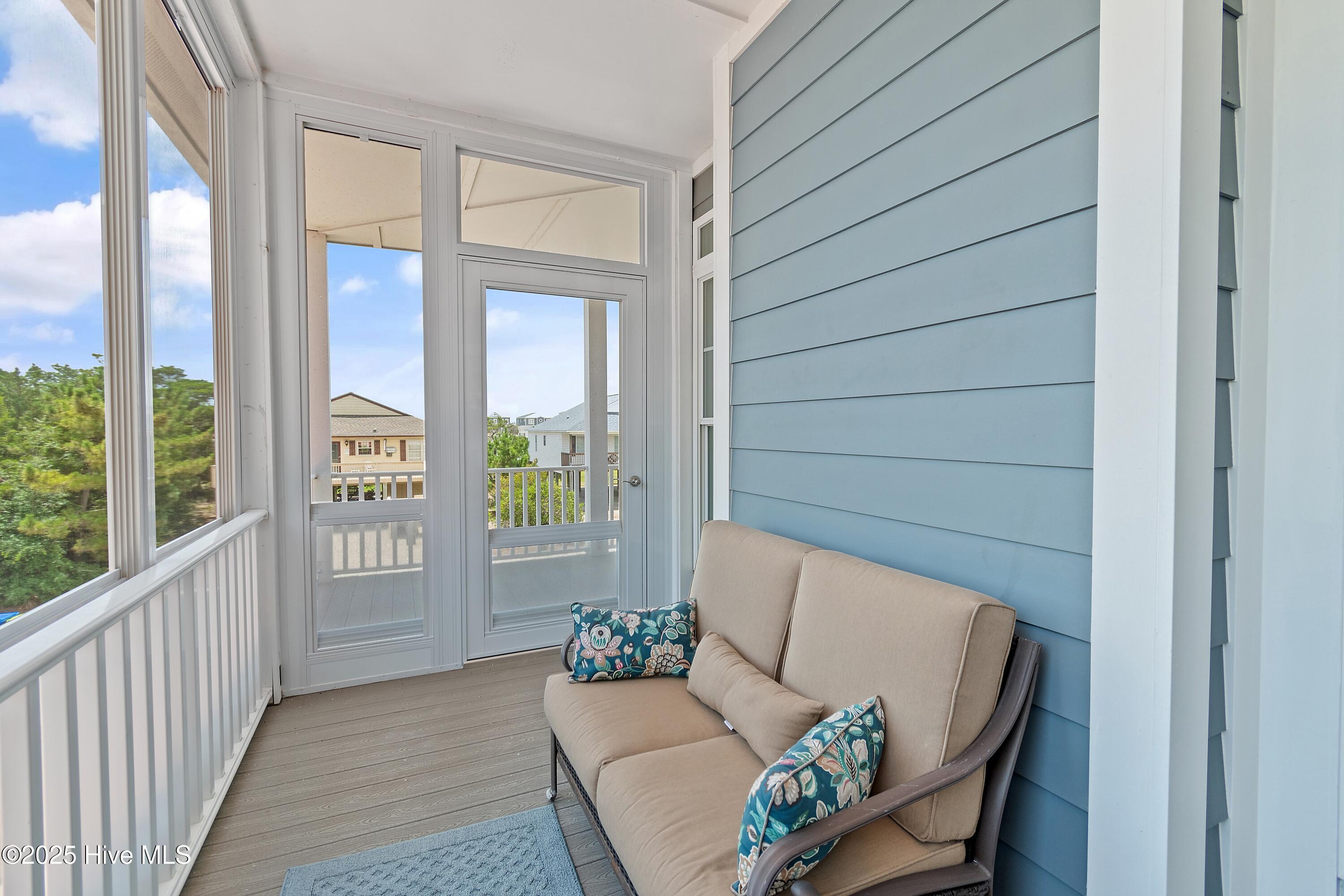 2542 Marsh Hen Drive