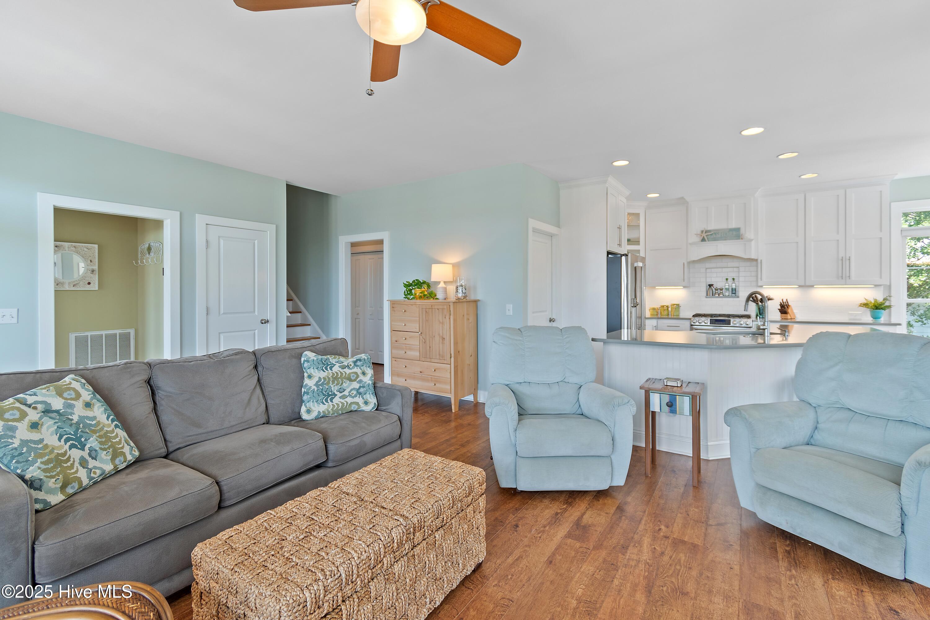 2542 Marsh Hen Drive