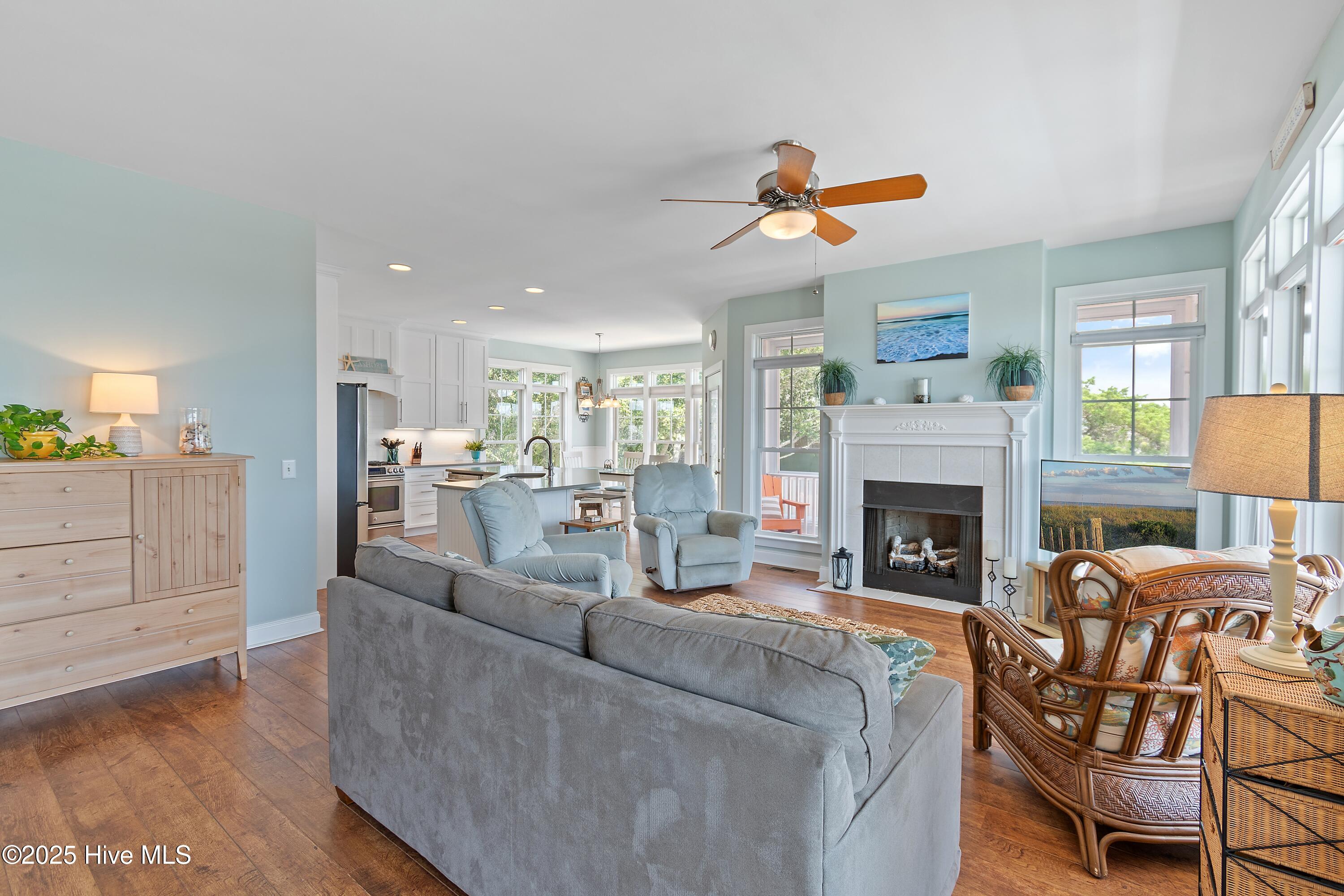 2542 Marsh Hen Drive